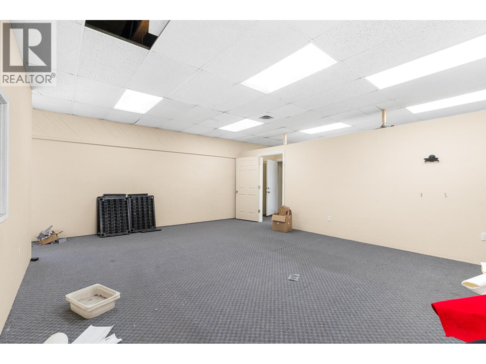 6360 Kingsway, Burnaby, British Columbia  V5E 1C5 - Photo 14 - C8075292