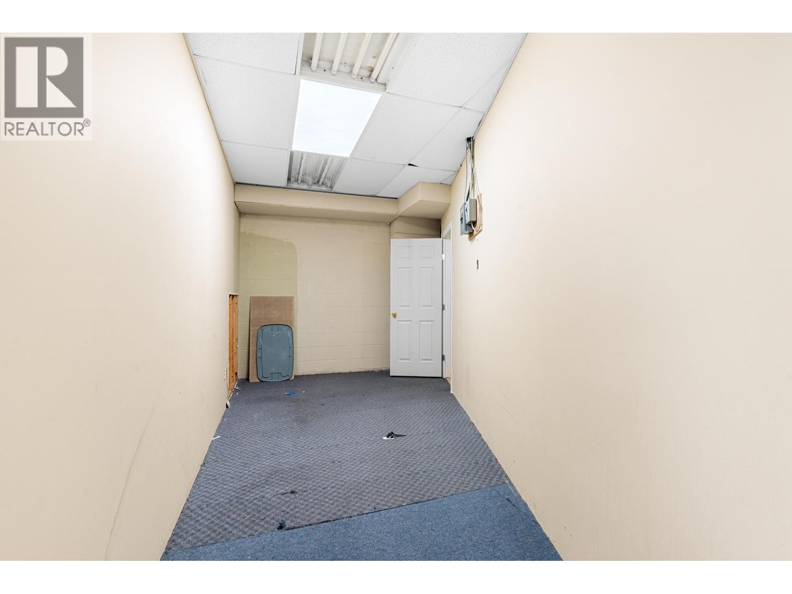 6360 Kingsway, Burnaby, British Columbia  V5E 1C5 - Photo 12 - C8075292