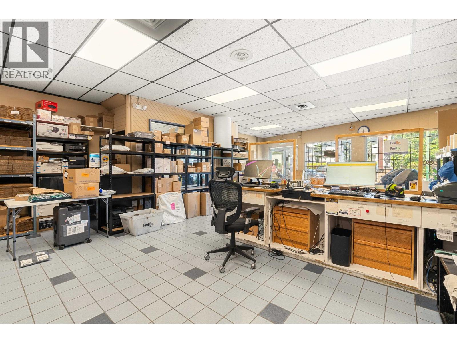 6360 Kingsway, Burnaby, British Columbia  V5E 1C5 - Photo 4 - C8075292