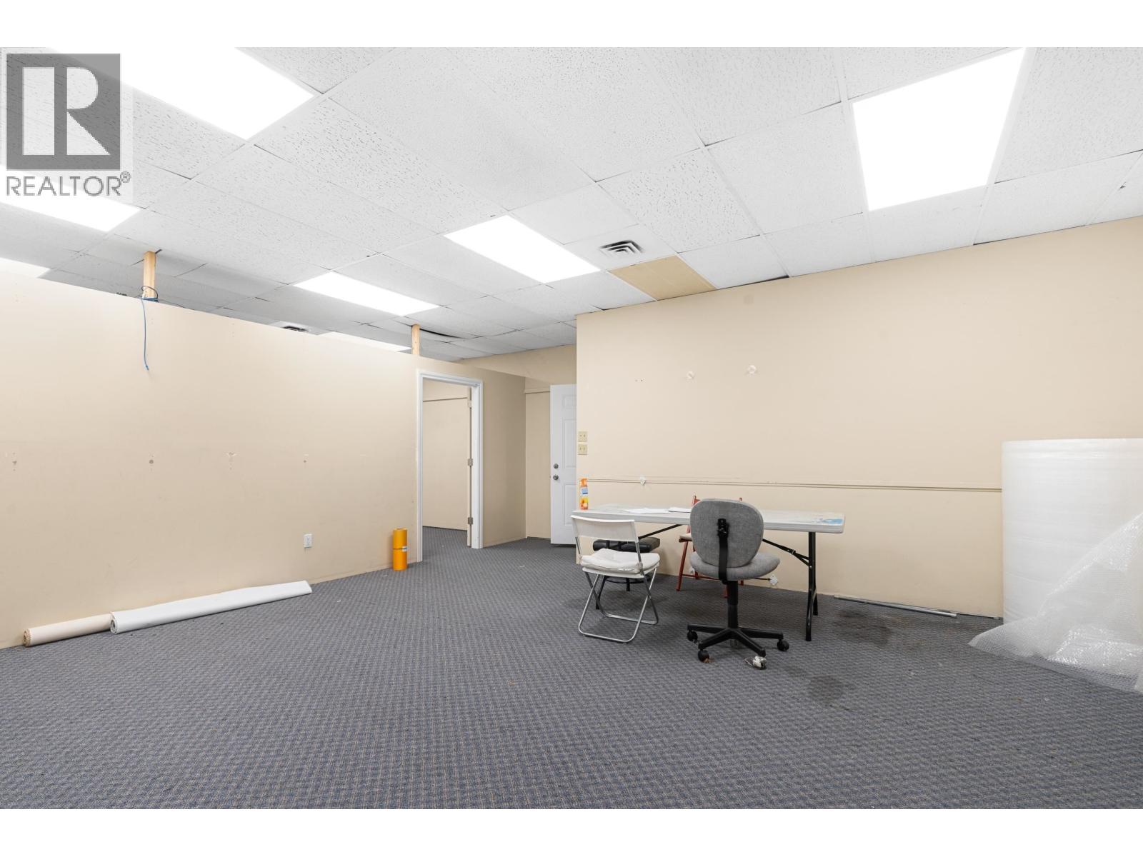 6360 Kingsway, Burnaby, British Columbia  V5E 1C5 - Photo 16 - C8075292