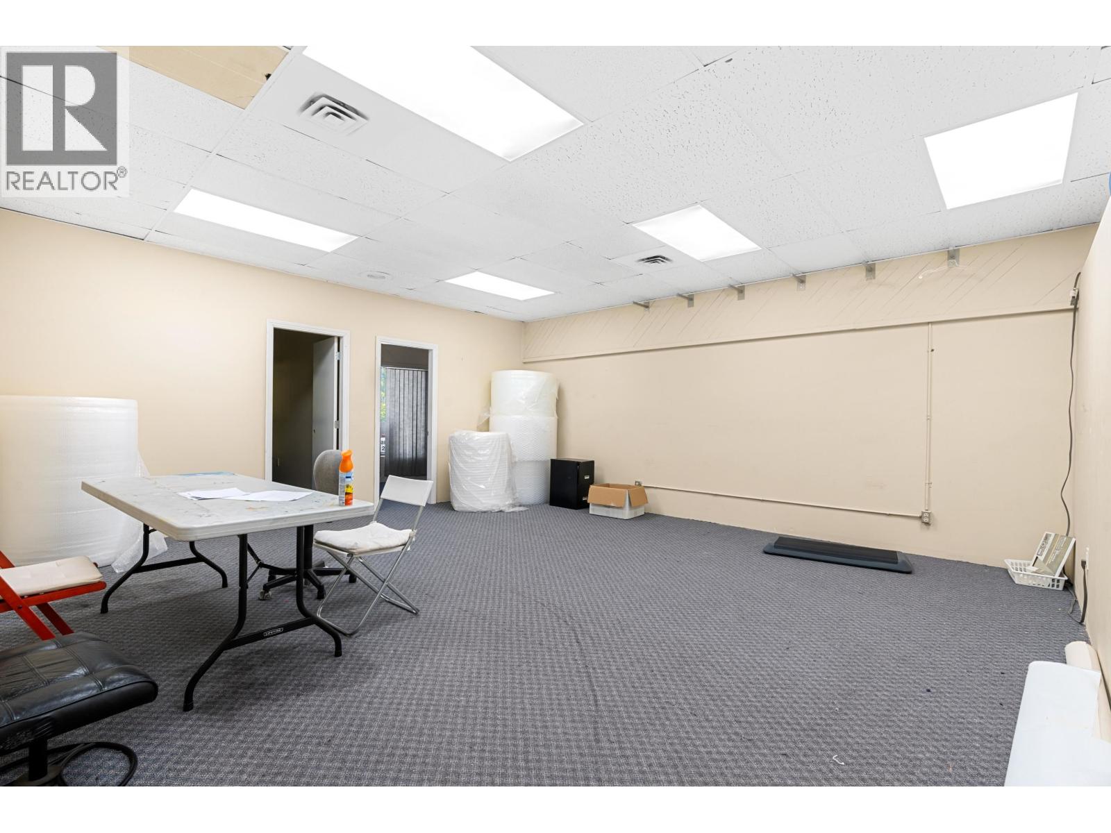 6360 Kingsway, Burnaby, British Columbia  V5E 1C5 - Photo 15 - C8075292