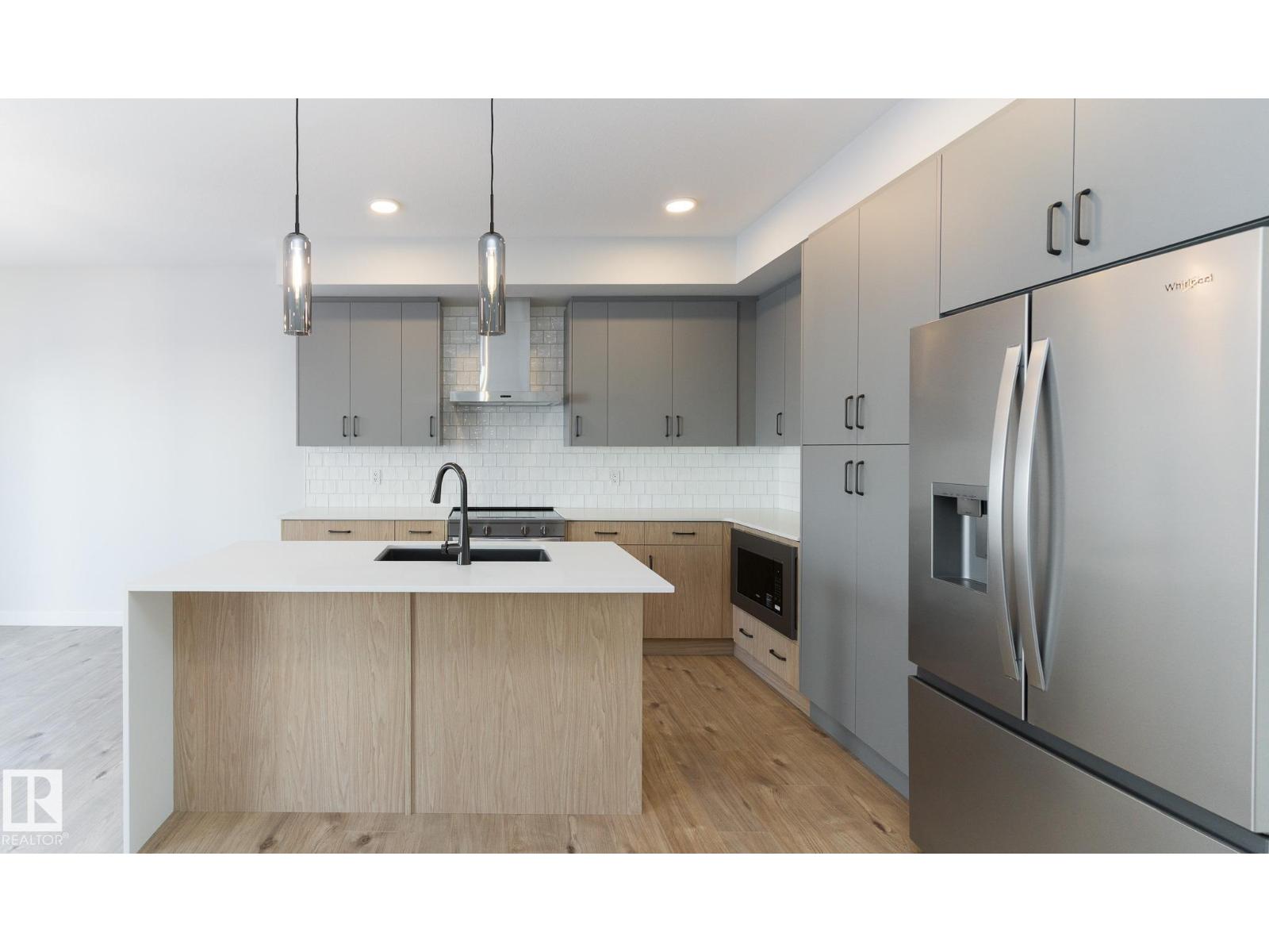 3038 Dixon Ld Sw, Edmonton, Alberta  T6W 5L2 - Photo 2 - E4471250