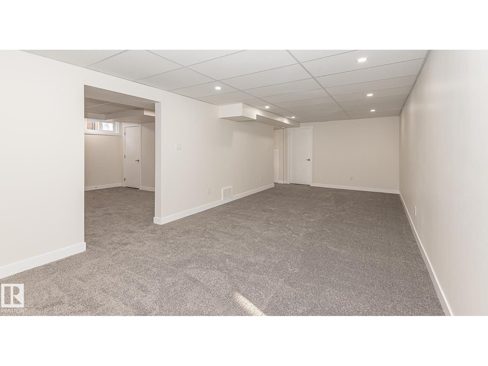 6807 98a Av Nw, Edmonton, Alberta  T6A 0B9 - Photo 35 - E4471252