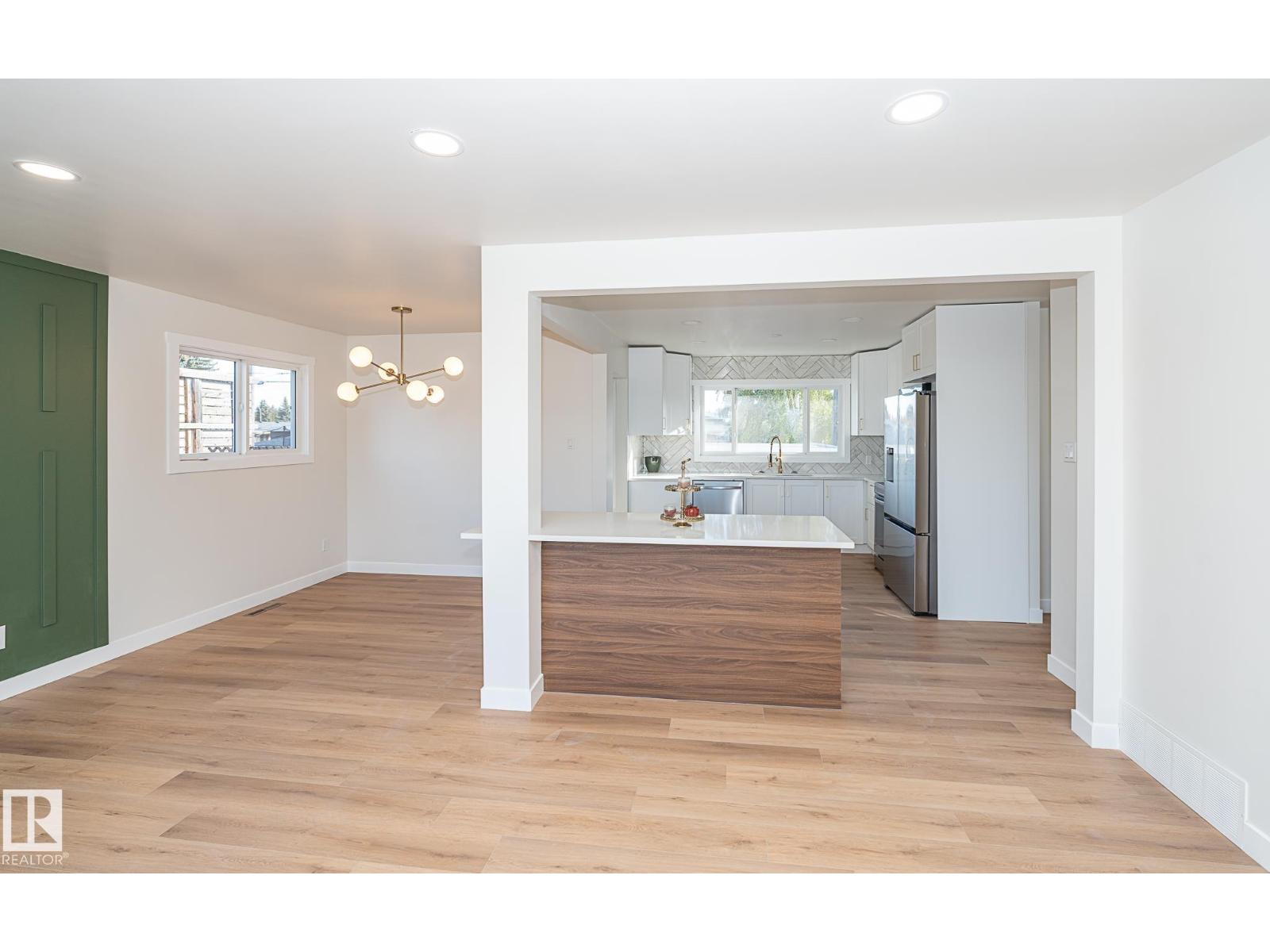 6807 98a Av Nw, Edmonton, Alberta  T6A 0B9 - Photo 7 - E4471252