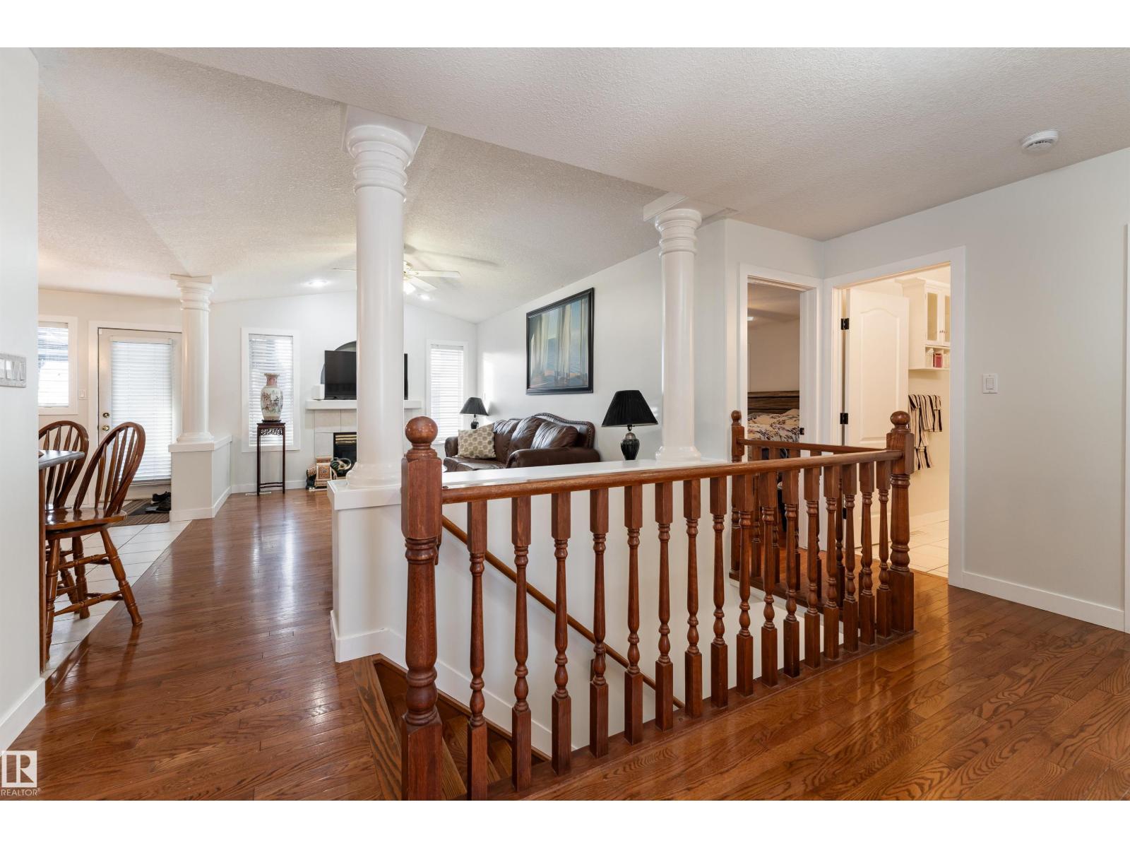 948 Ormsby Wd Nw, Edmonton, Alberta  T5T 6B1 - Photo 12 - E4471257