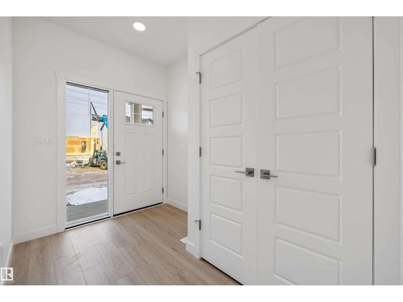 18851 29 Av Nw, Edmonton, Alberta  T6M 3C5 - Photo 3 - E4471259