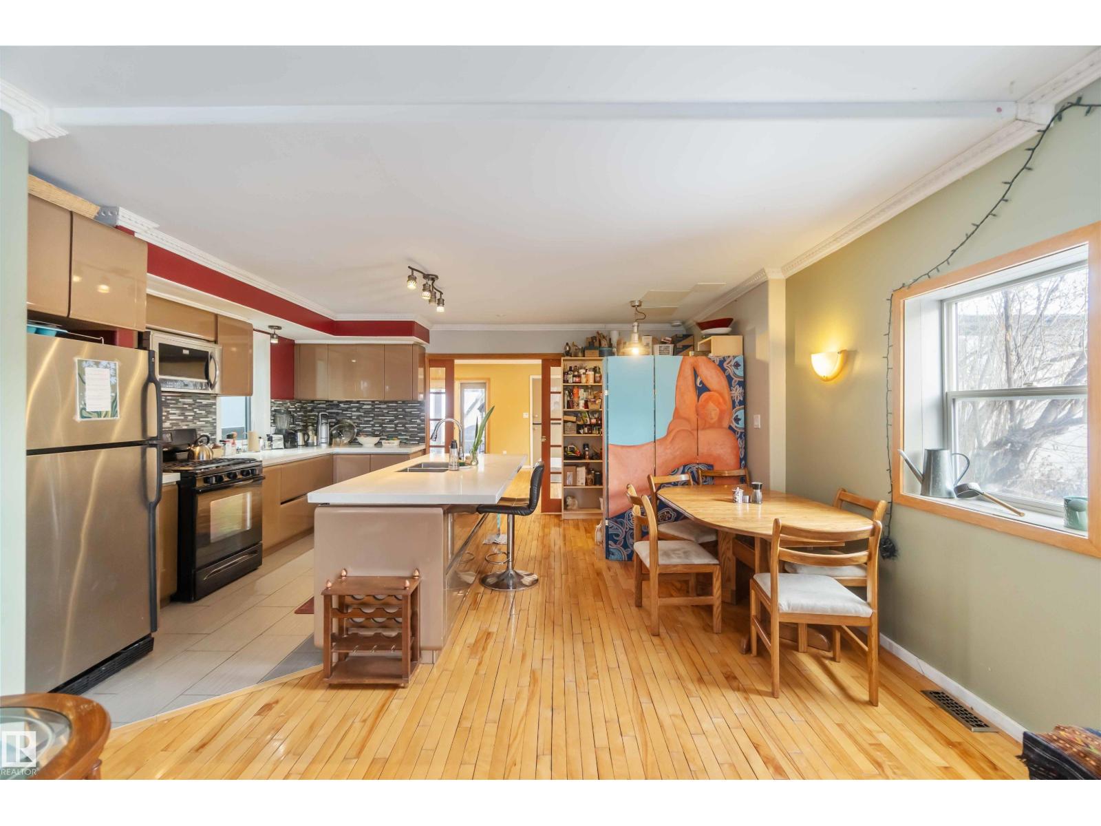 10207 88 St Nw, Edmonton, Alberta  T5H 1P4 - Photo 11 - E4471261