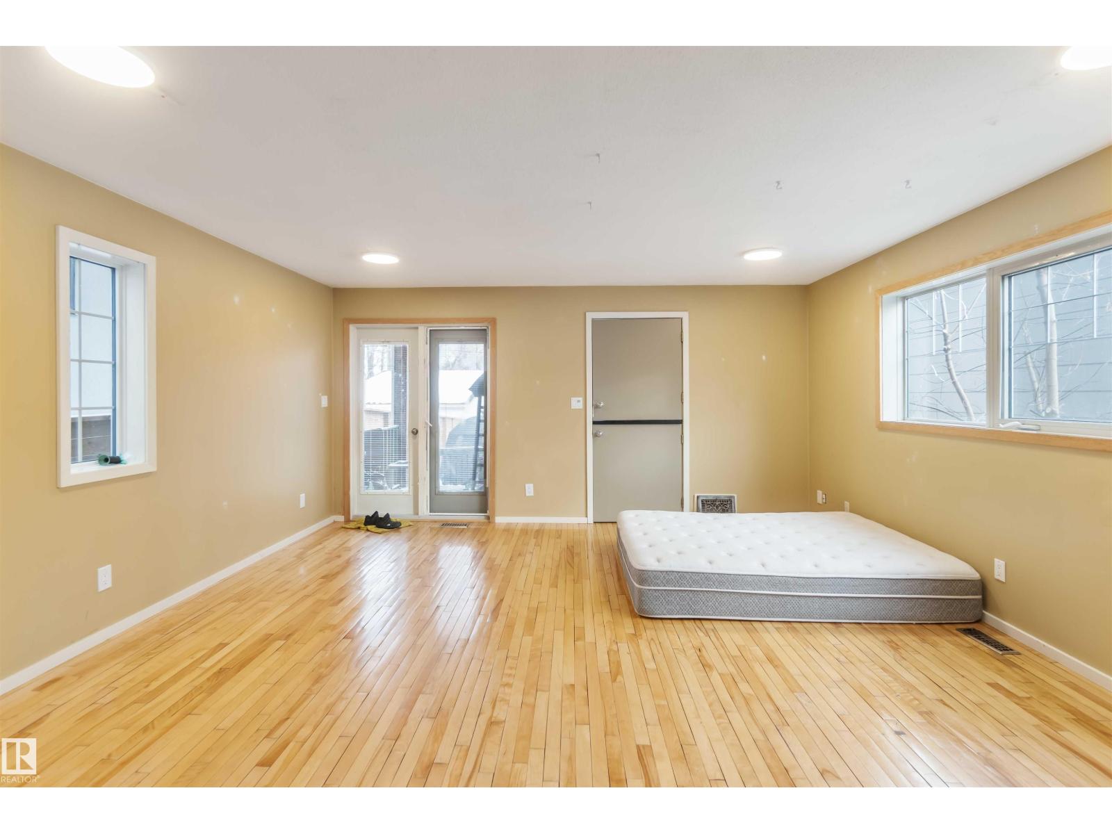 10207 88 St Nw, Edmonton, Alberta  T5H 1P4 - Photo 18 - E4471261