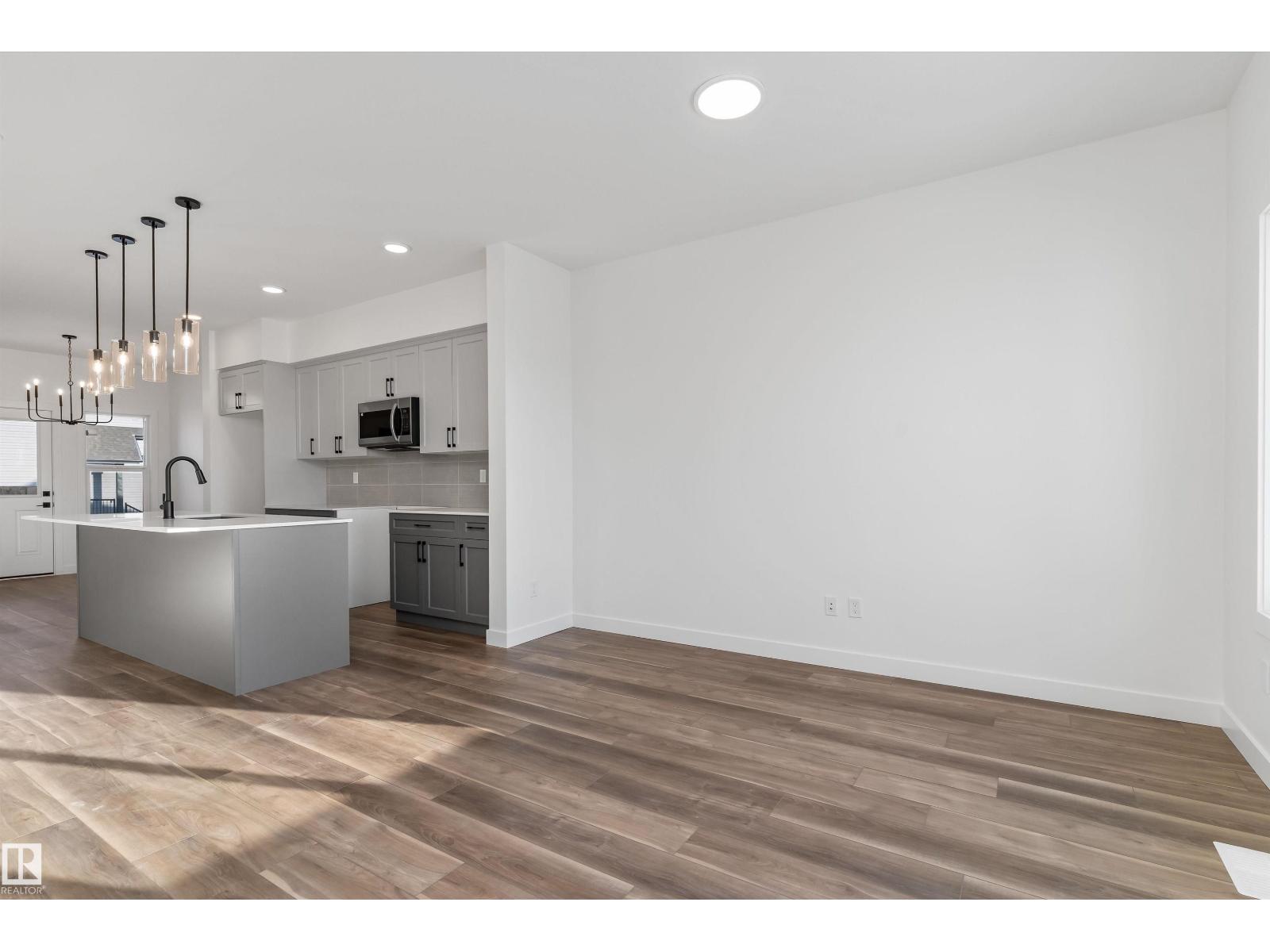 20816 40 Av Nw, Edmonton, Alberta  T6M 3G1 - Photo 7 - E4471262