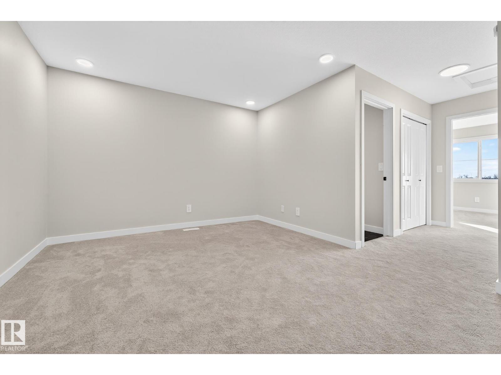 8233 Kiriak Lo Sw, Edmonton, Alberta  T6W 5S2 - Photo 17 - E4471266