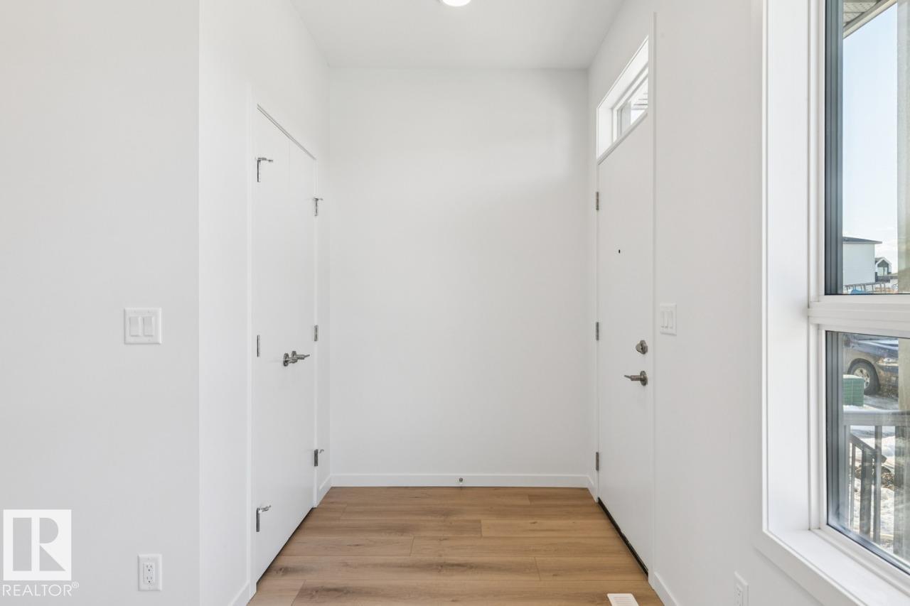 403 30 St Sw, Edmonton, Alberta  T6X 3E1 - Photo 3 - E4471273