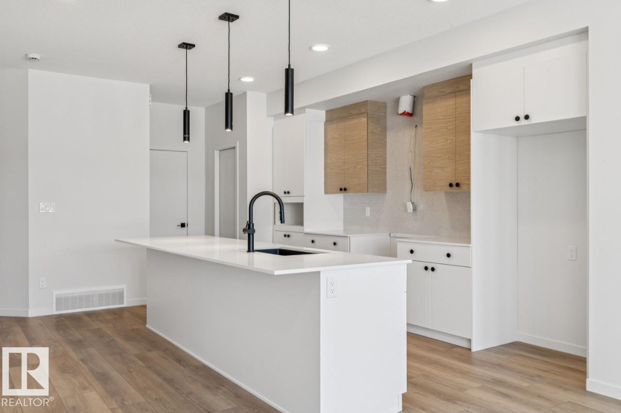 320 30 St Sw, Edmonton, Alberta  T6X 3C9 - Photo 10 - E4471276