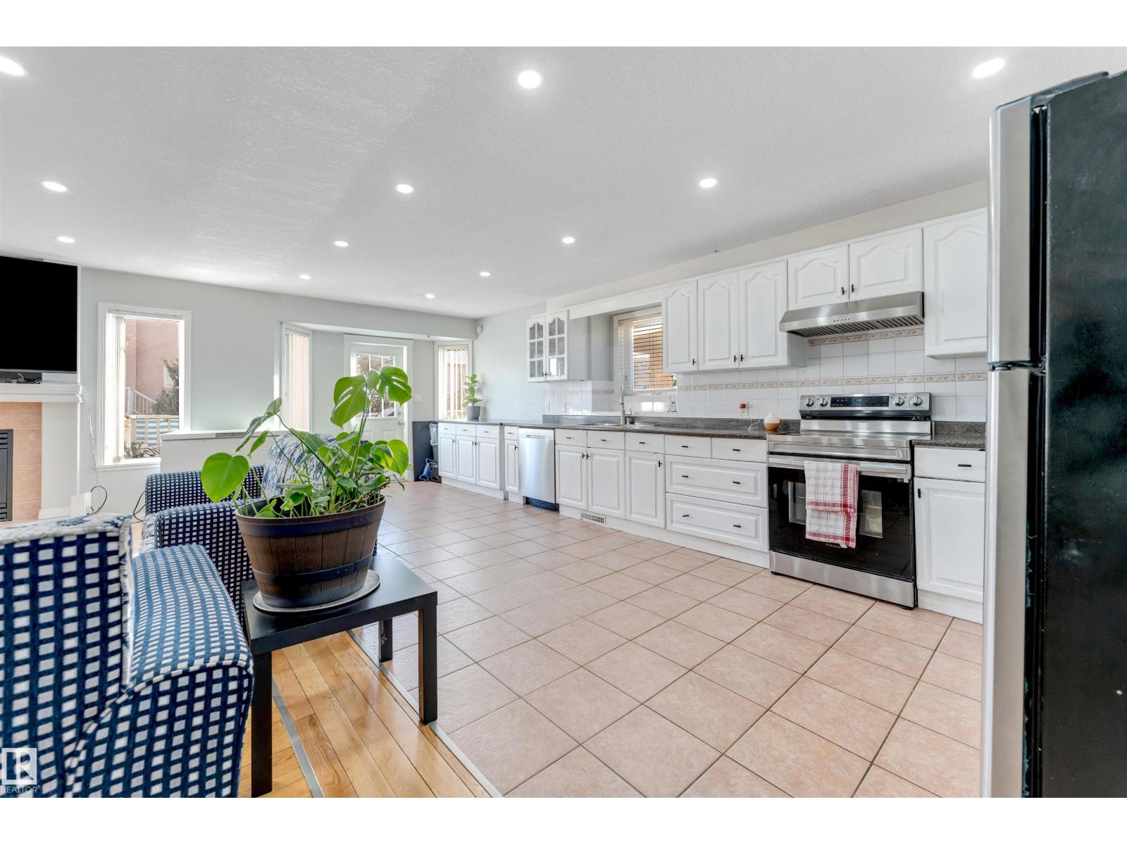 3139 34b Av Nw, Edmonton, Alberta  T6T 1T6 - Photo 22 - E4471302