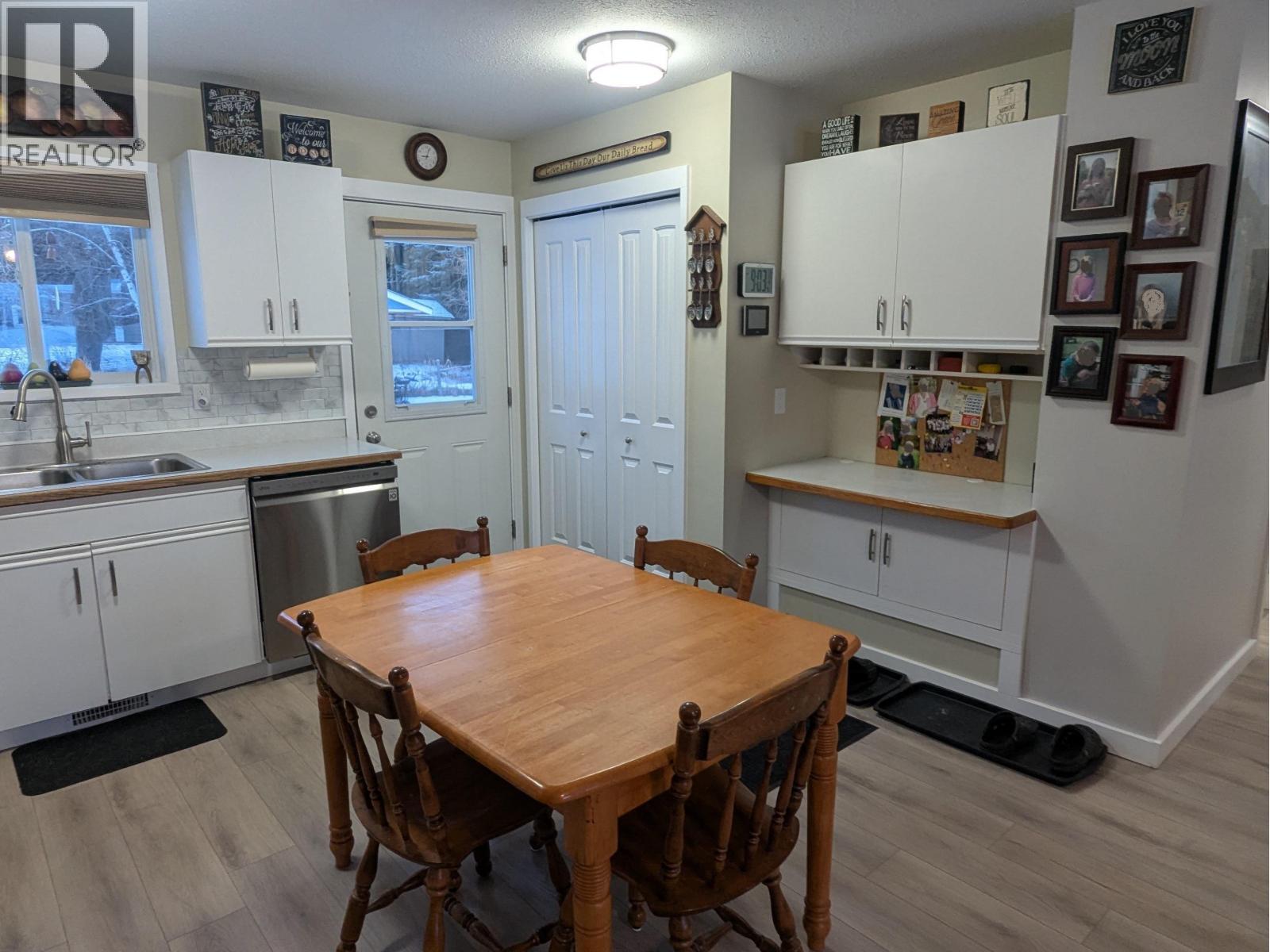 1668 Tower Street, Telkwa, British Columbia  V0J 2X0 - Photo 3 - R3084070