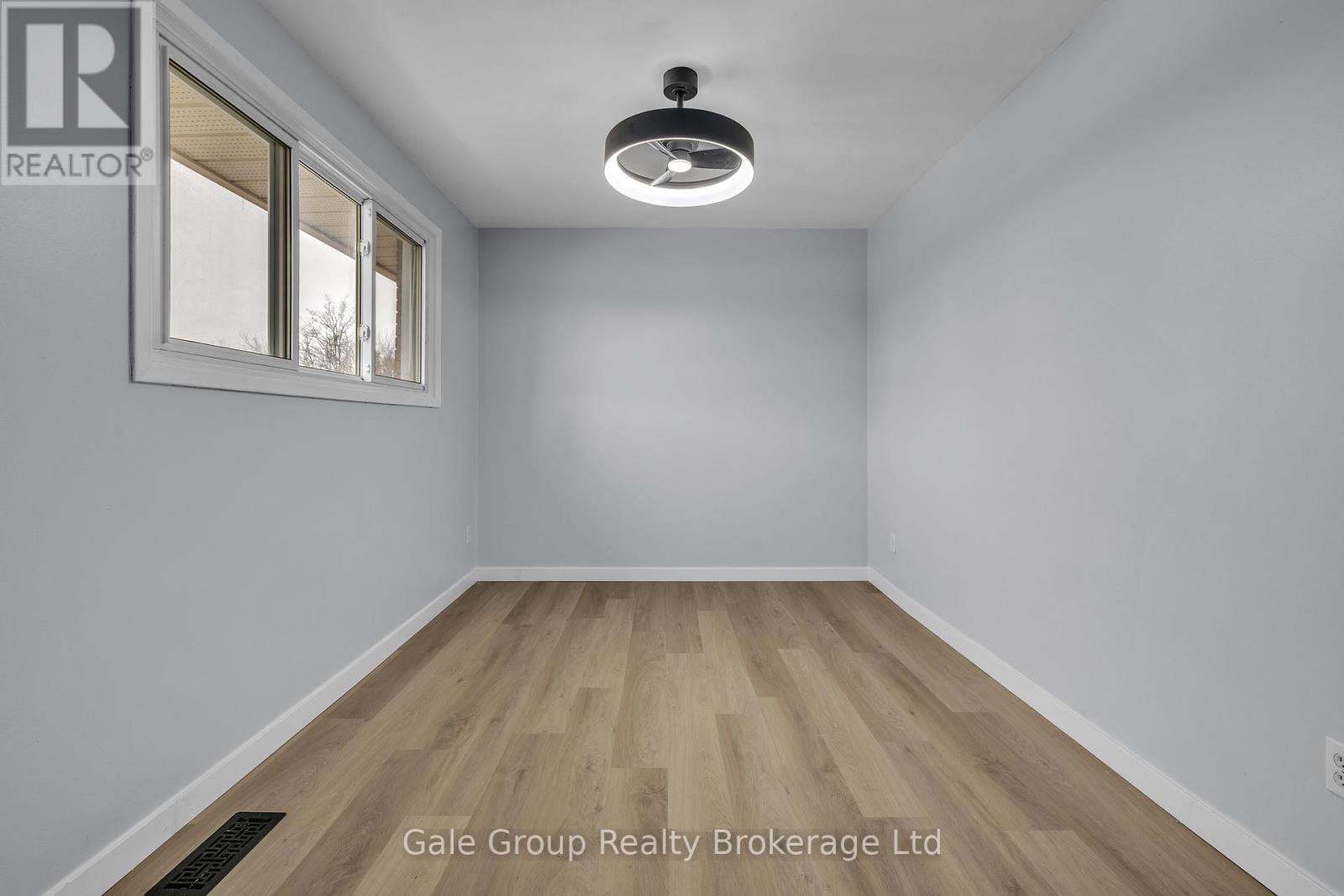 11 - 78 Bee Street, Woodstock, Ontario  N4S 3Z3 - Photo 14 - X12589254