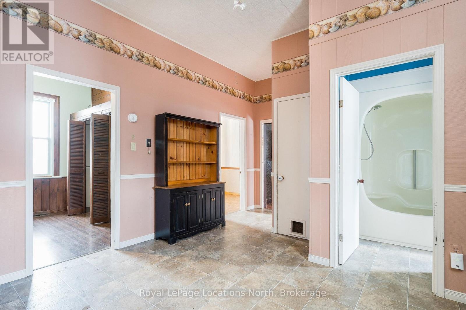 9038 County Rd 91 Road, Clearview, Ontario  L0M 1H0 - Photo 24 - S12736118