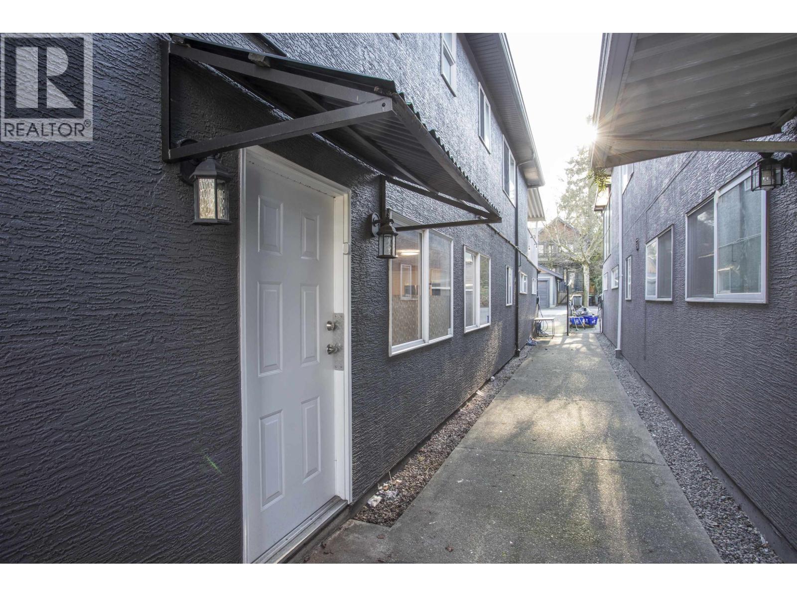 Listing Picture 19 of 32 : 1278 E 13TH AVENUE, Vancouver / 溫哥華 - 魯藝地產 Yvonne Lu Group - MLS Medallion Club Member