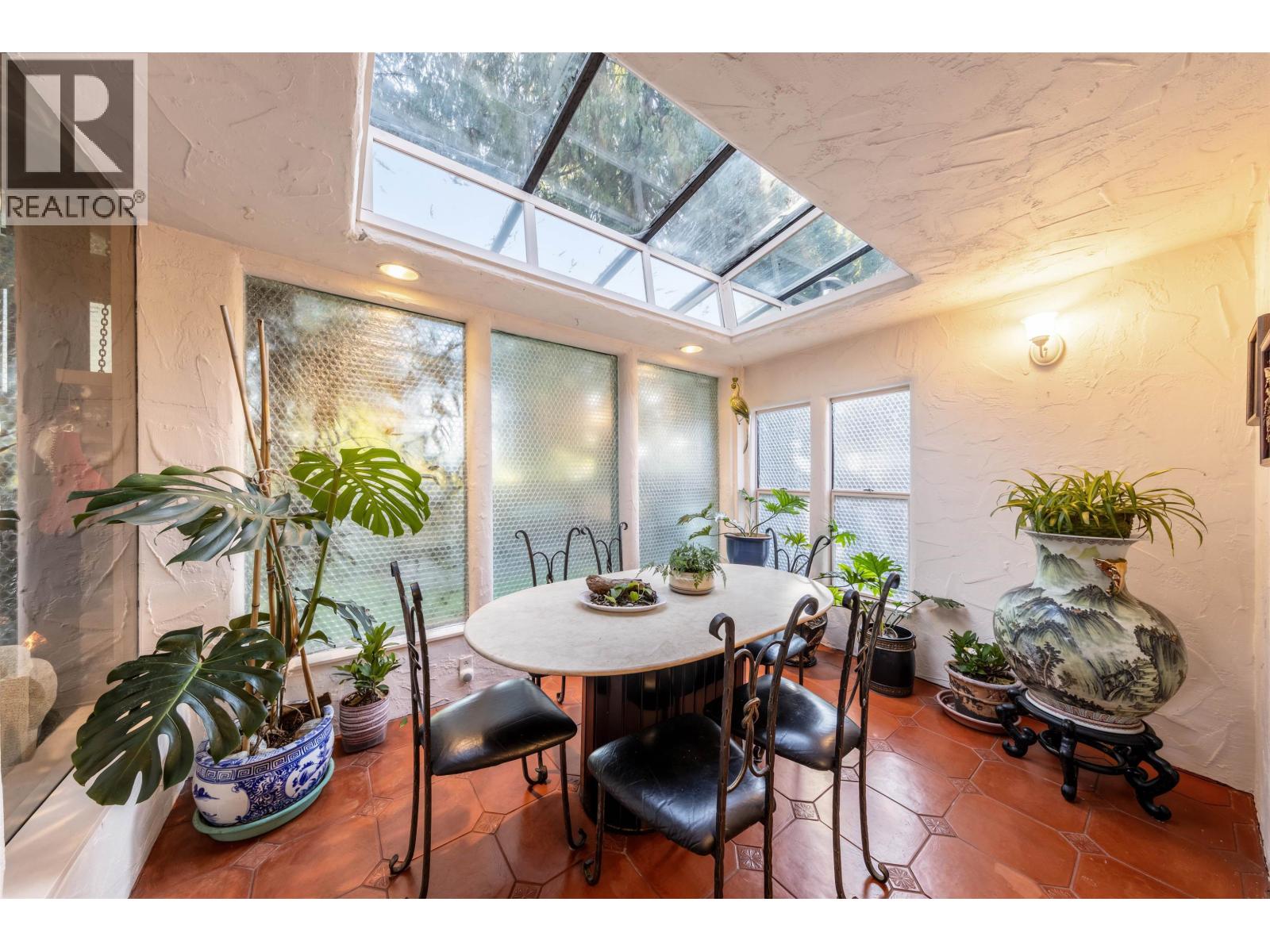 1670 Ayleslynn Drive, North Vancouver, British Columbia  V7J 2T3 - Photo 15 - R3083636