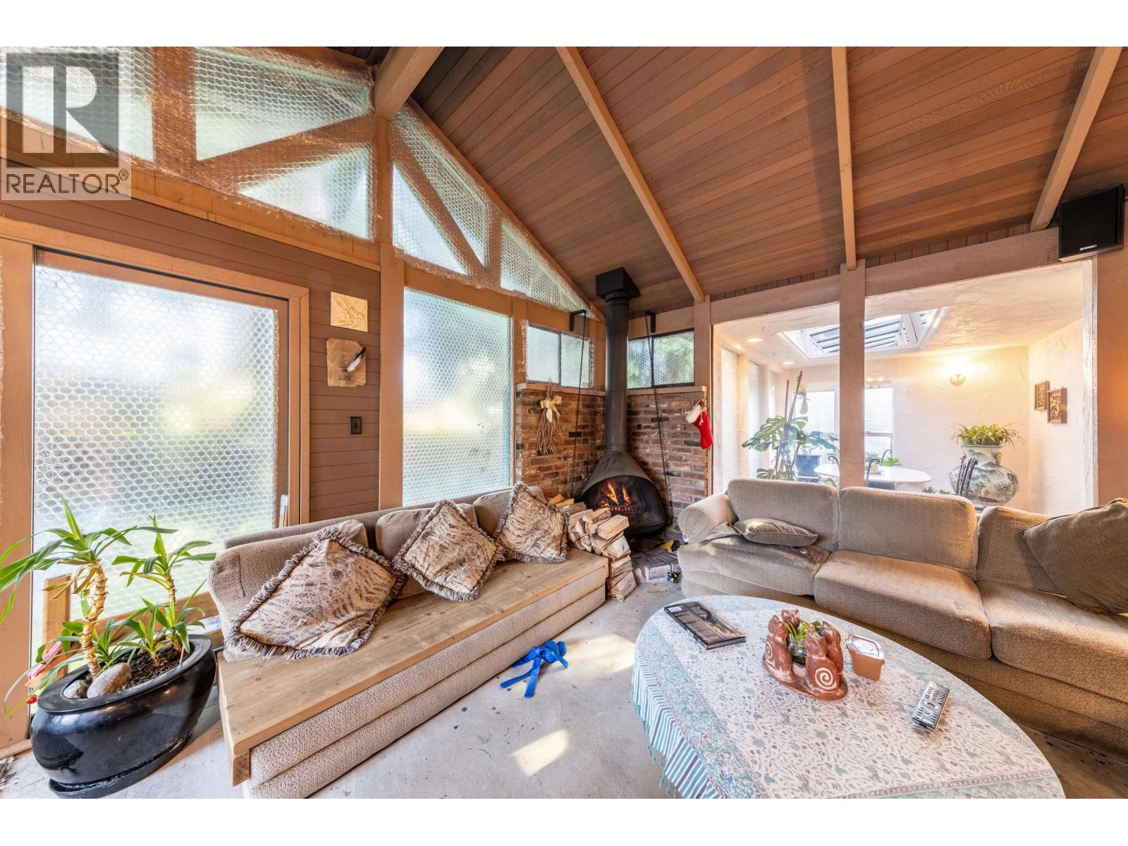 1670 Ayleslynn Drive, North Vancouver, British Columbia  V7J 2T3 - Photo 13 - R3083636