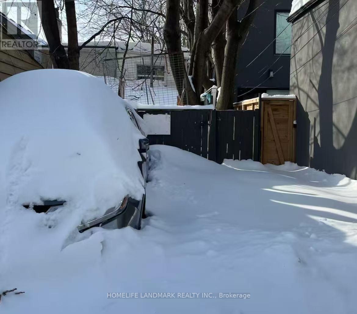 167 Booth Avenue, Toronto, Ontario  M4M 2M5 - Photo 4 - E12736420