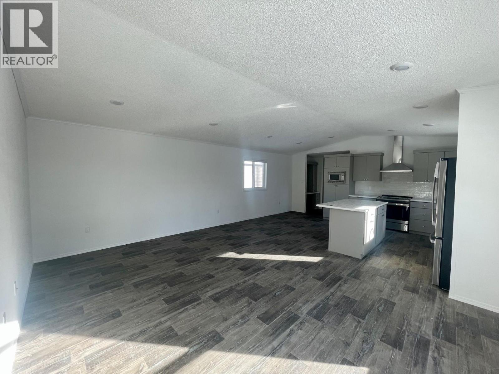 9773 Stephenson Road Unit# 42, Fernie, British Columbia V0B 1M5 - Photo 7 - 10373911