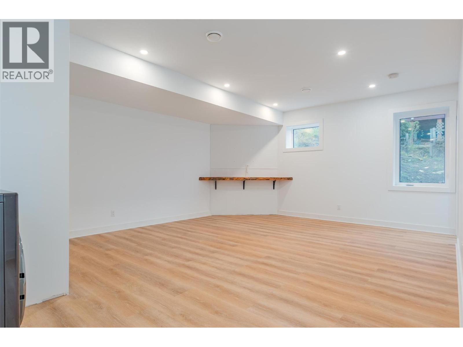 2690 Monte Christo Street, Rossland, British Columbia  V0G 1Y0 - Photo 25 - 10374170