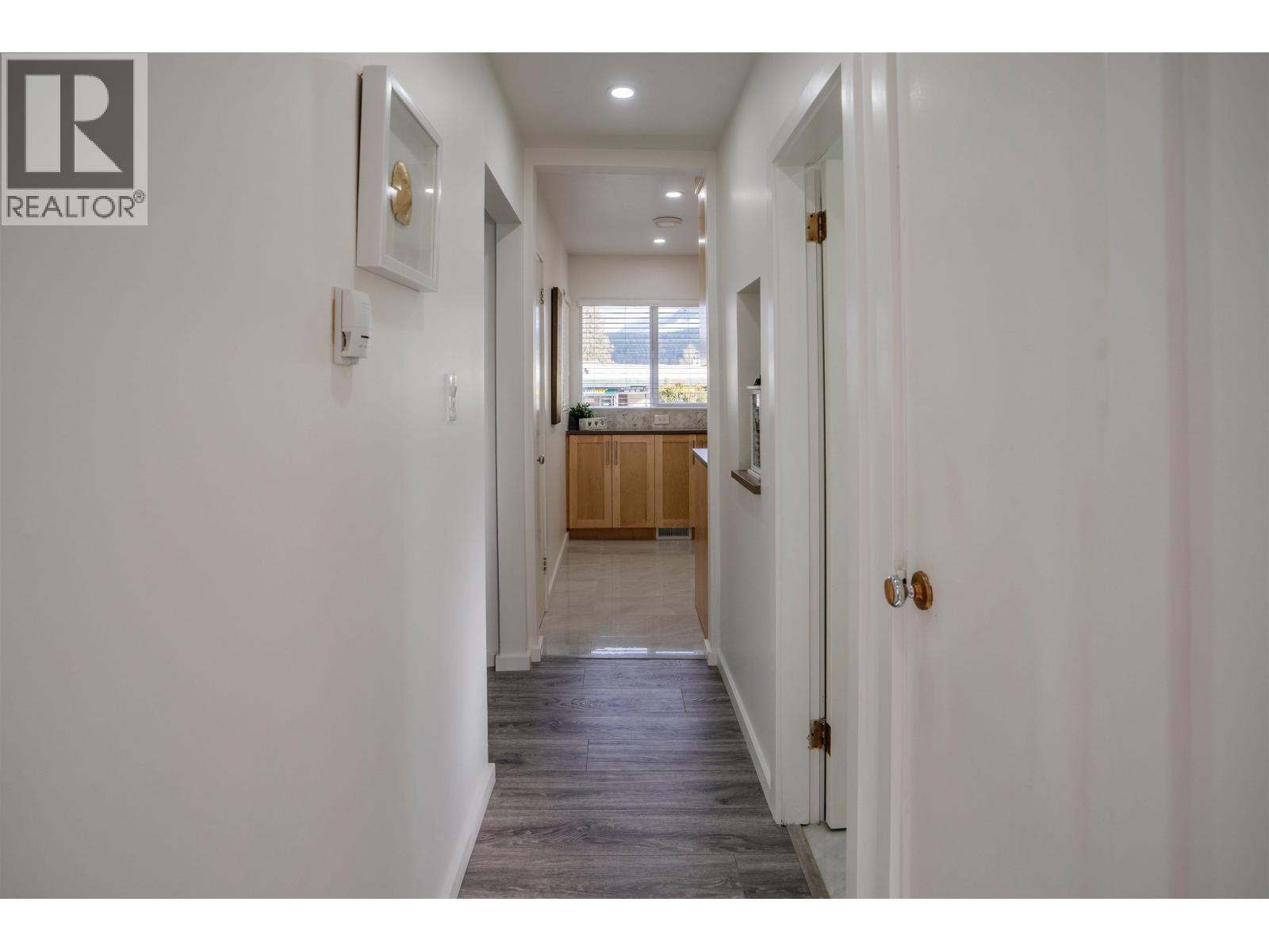 2813 St Johns Street, Port Moody, British Columbia  V3H 2B9 - Photo 16 - R3082188