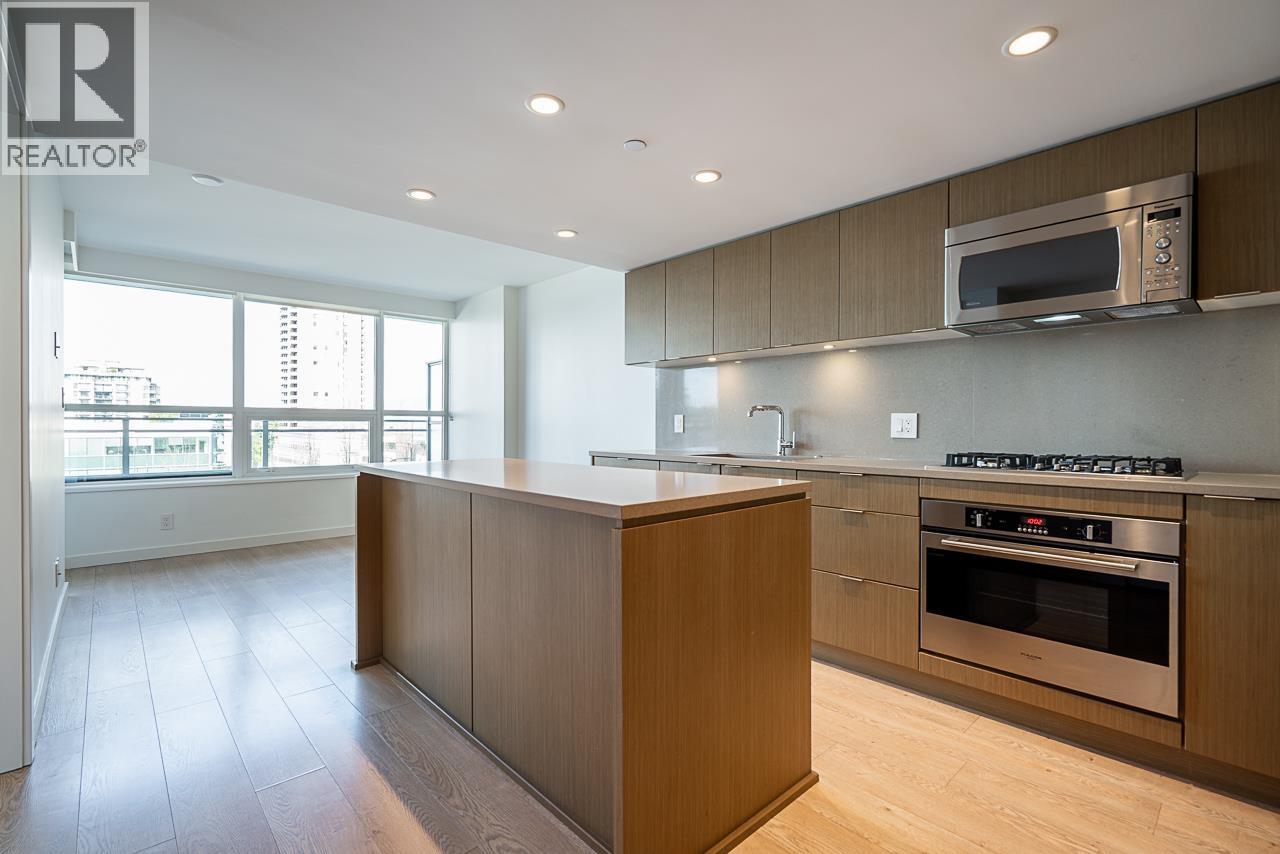 306 125 E 14th Street, Vancouver, British Columbia  V7L 0E6 - Photo 2 - R3054353