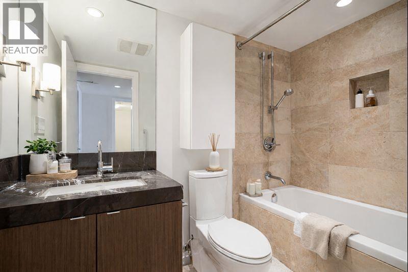 306 125 E 14th Street, Vancouver, British Columbia  V7L 0E6 - Photo 35 - R3054353