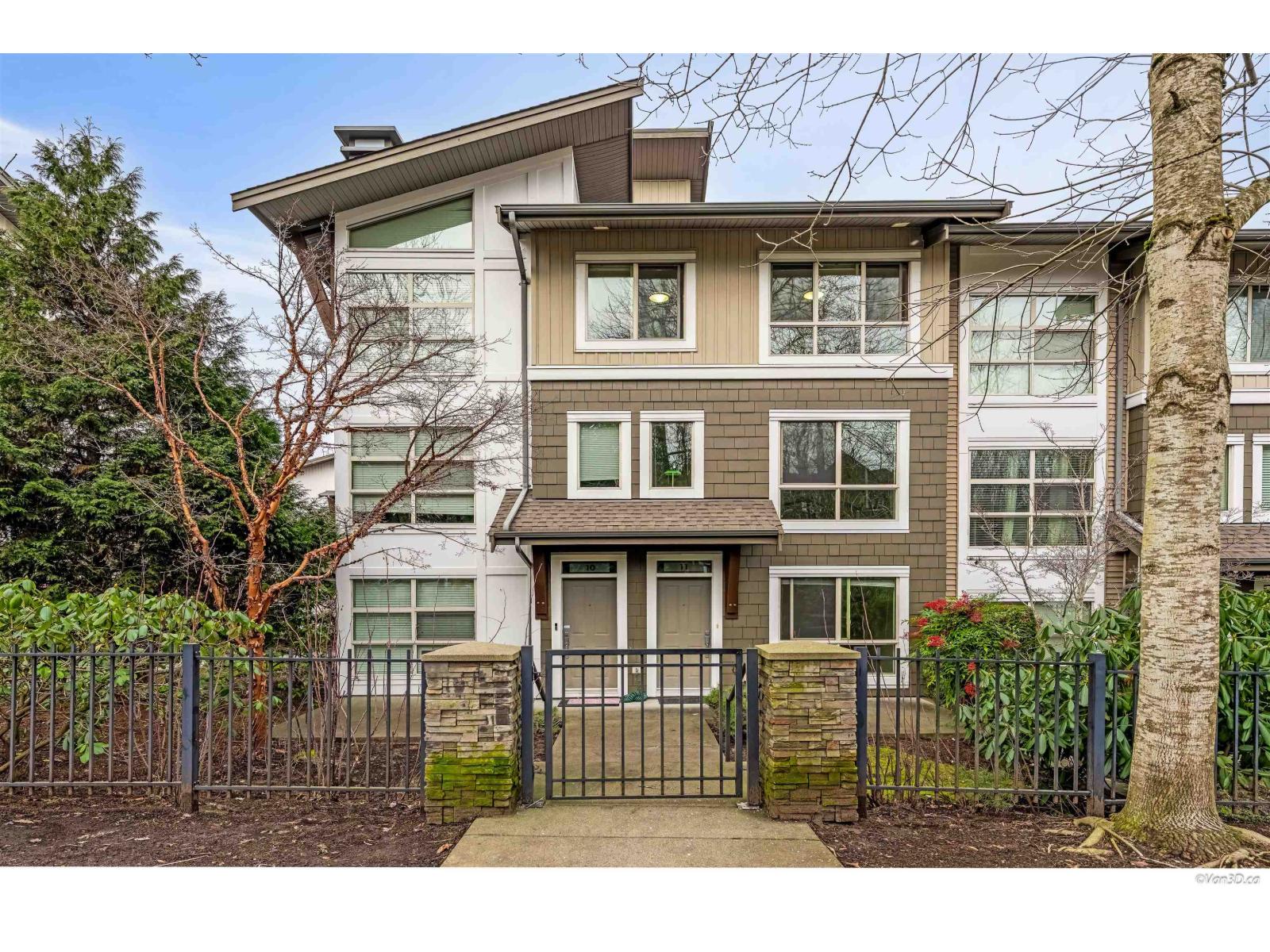 11 6671 121 Street, Surrey, British Columbia  V3W 1T9 - Photo 1 - R3083709