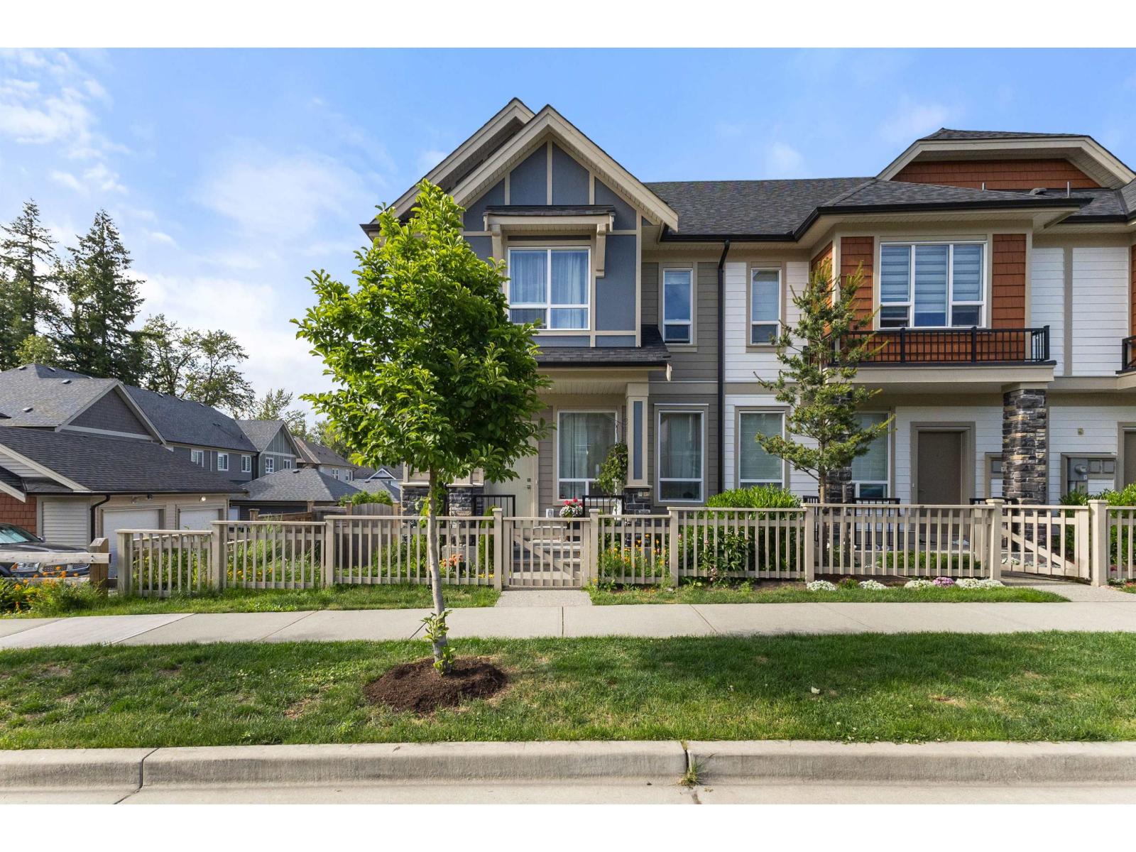 20425 78 AVENUE, Langley, British Columbia