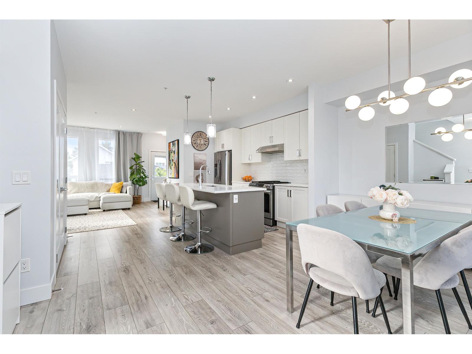 20425 78 Avenue, Langley, British Columbia  V2Y 1X4 - Photo 3 - R3084037