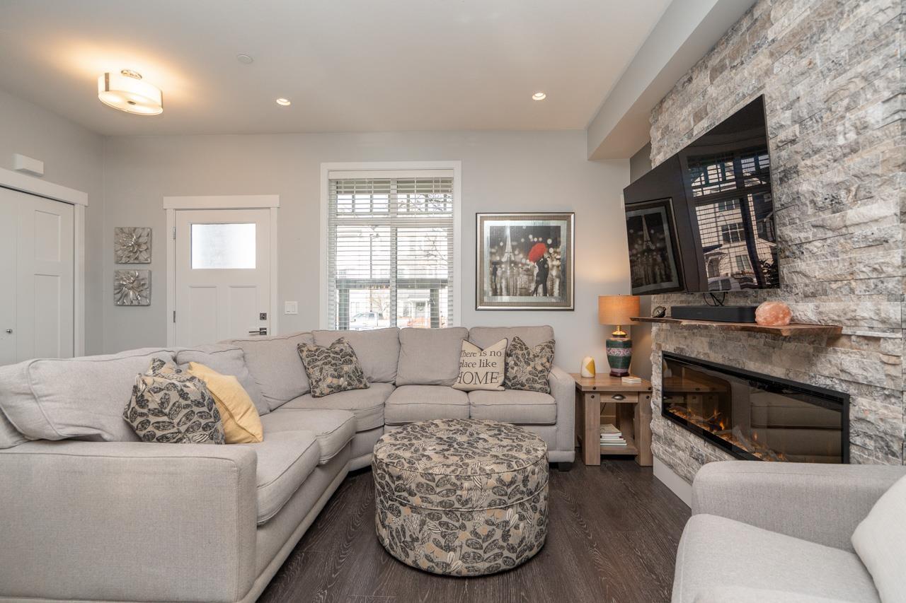 20450 84 Avenue, Langley, British Columbia  V2Y 0R6 - Photo 8 - R3082911