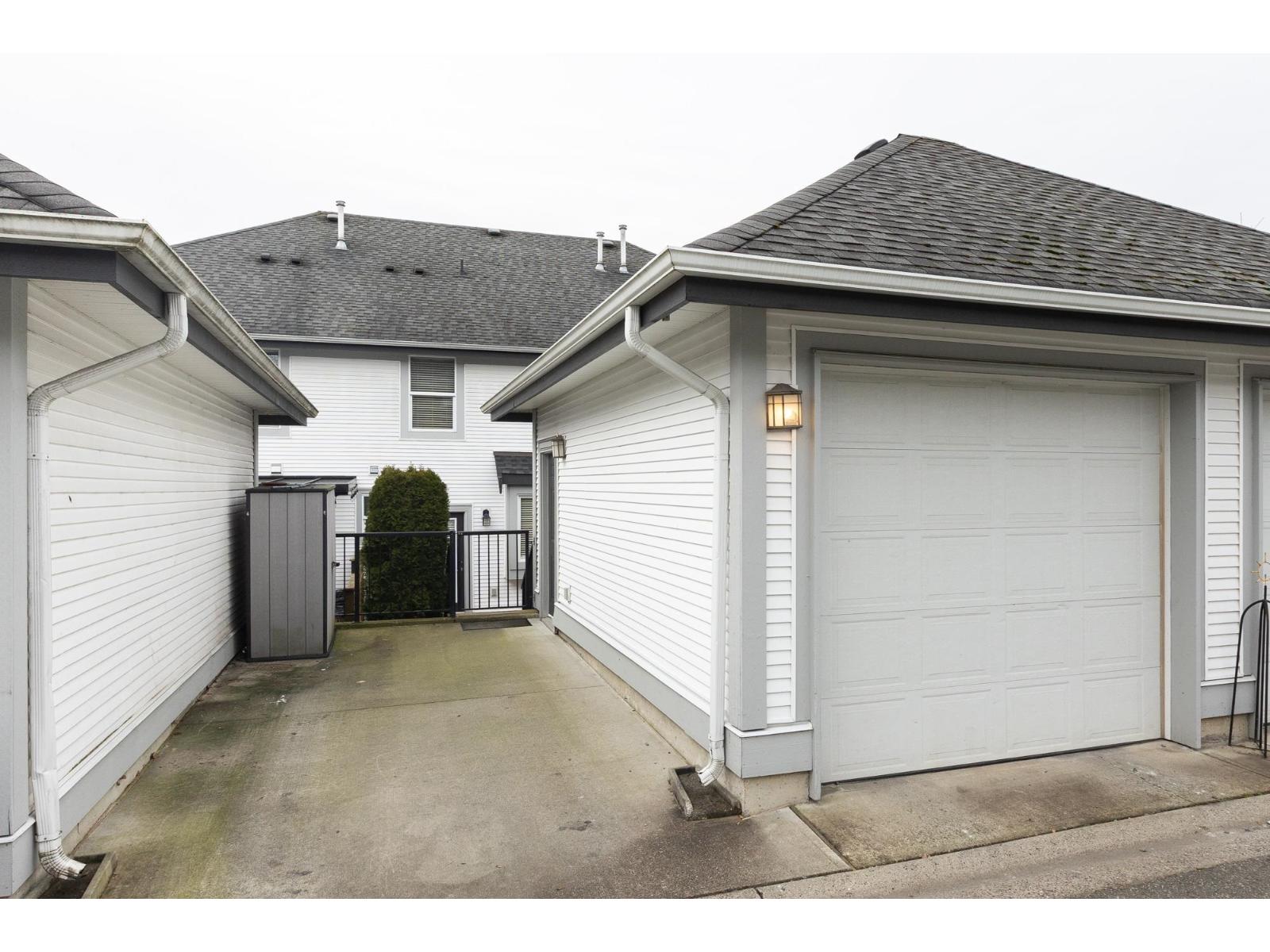 7016 179a Surrey Street, Surrey, British Columbia  V3S 7S4 - Photo 38 - R3083721