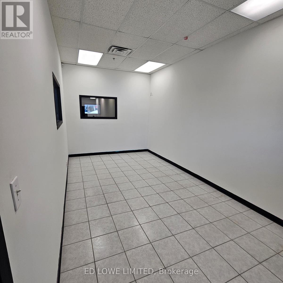 B2 - 21 Commerce Park Drive, Barrie, Ontario  L4N 8X1 - Photo 4 - S12631154