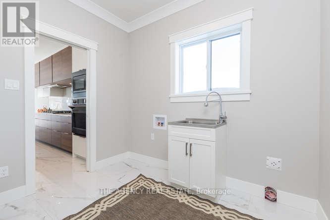 3126 Regiment Road W, London South, Ontario  N6P 0H2 - Photo 5 - X12733942