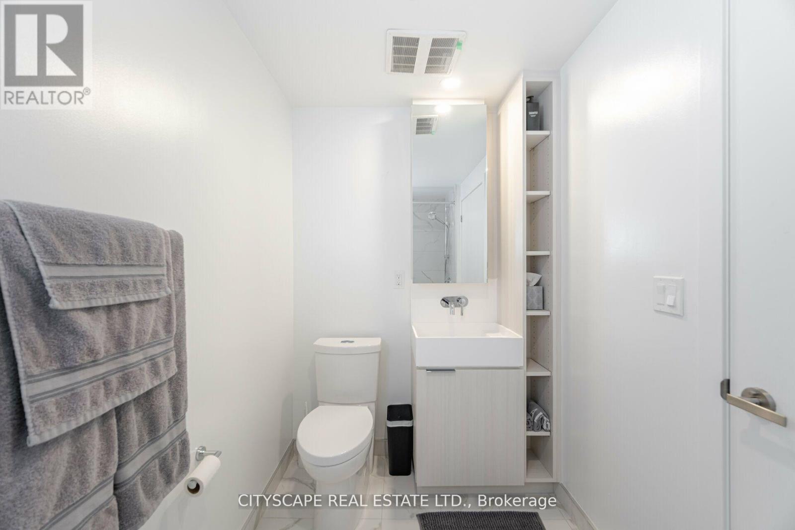 1907 - 370 Martha Street S, Burlington, Ontario  L7R 0G9 - Photo 28 - W12712682