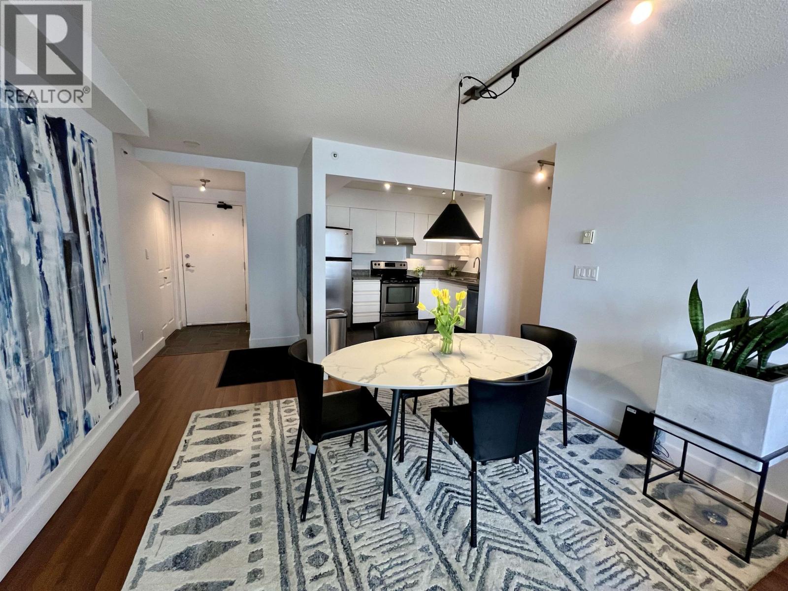 807 950 Cambie Street, Vancouver, British Columbia V6B 5X5 - Photo 1 - R3084072