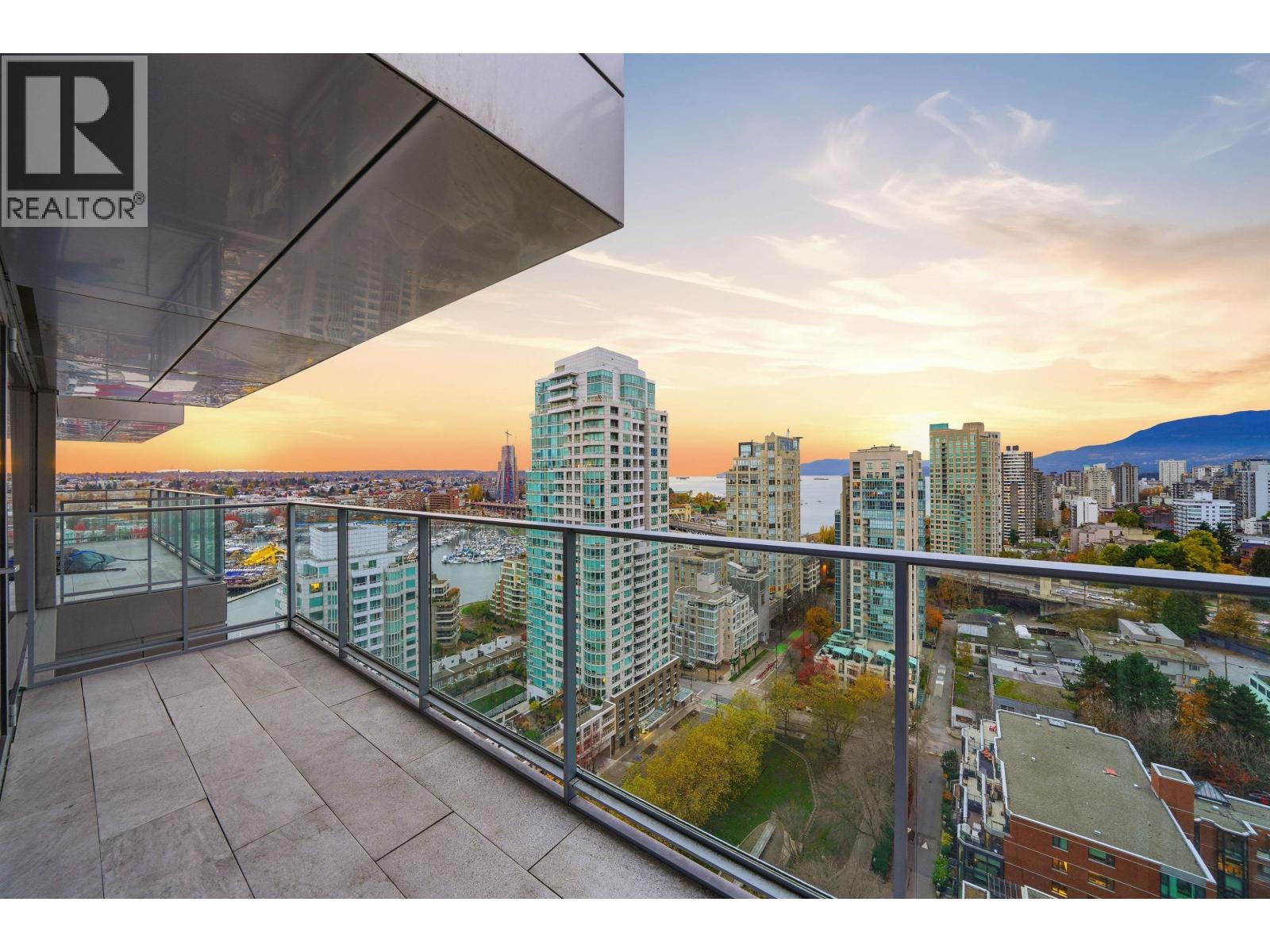 2506 1480 Howe Street, Vancouver, British Columbia  V6Z 0G5 - Photo 1 - R3084083
