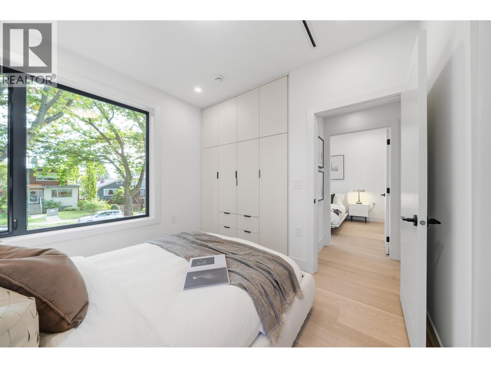 2493 Eton Street, Vancouver, British Columbia  V5K 1J6 - Photo 11 - R3084091