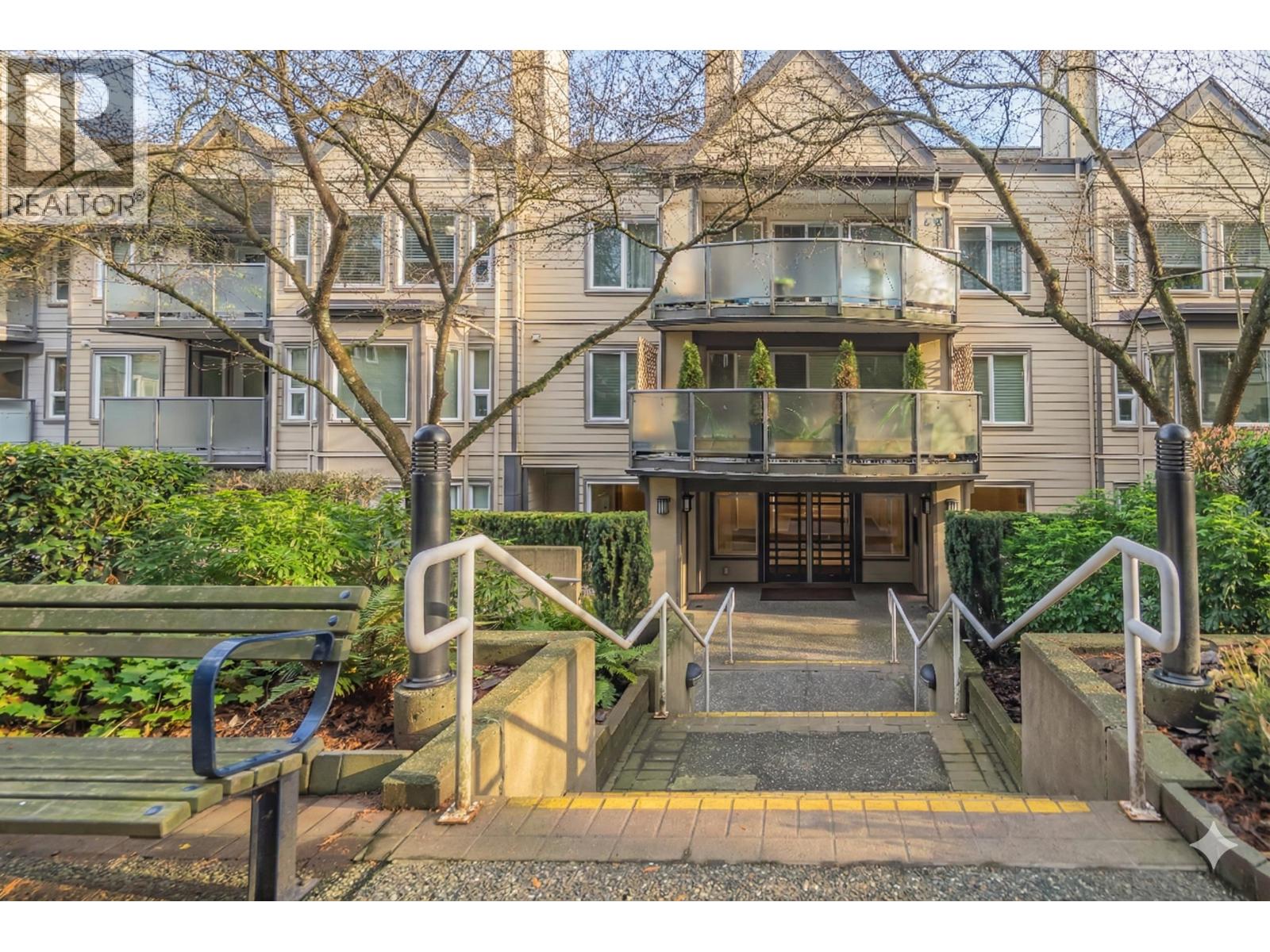 110 6707 SOUTHPOINT DRIVE, Burnaby, British Columbia