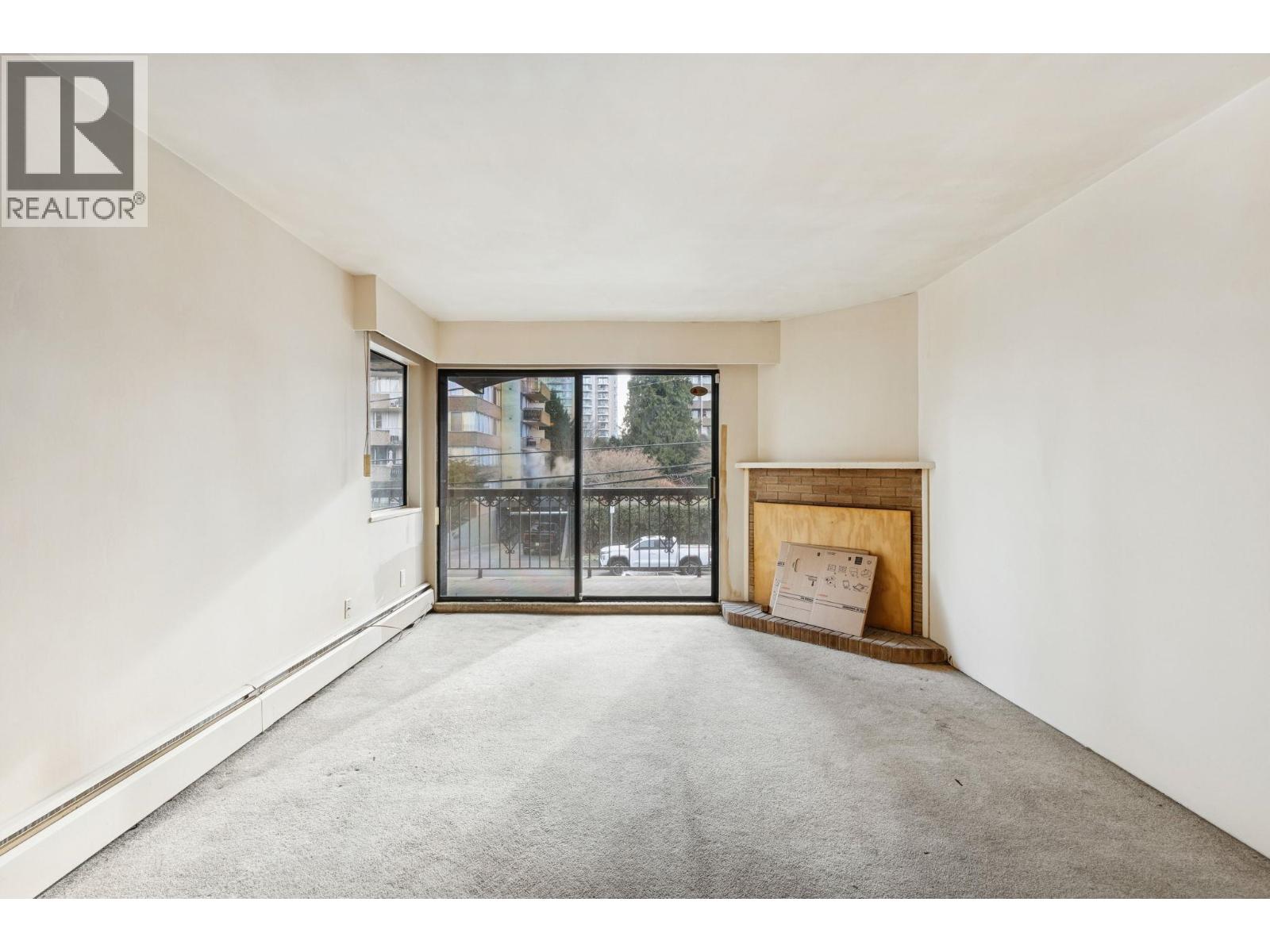 205 707 Hamilton Street, New Westminster, British Columbia  V3M 2M7 - Photo 3 - R3084169