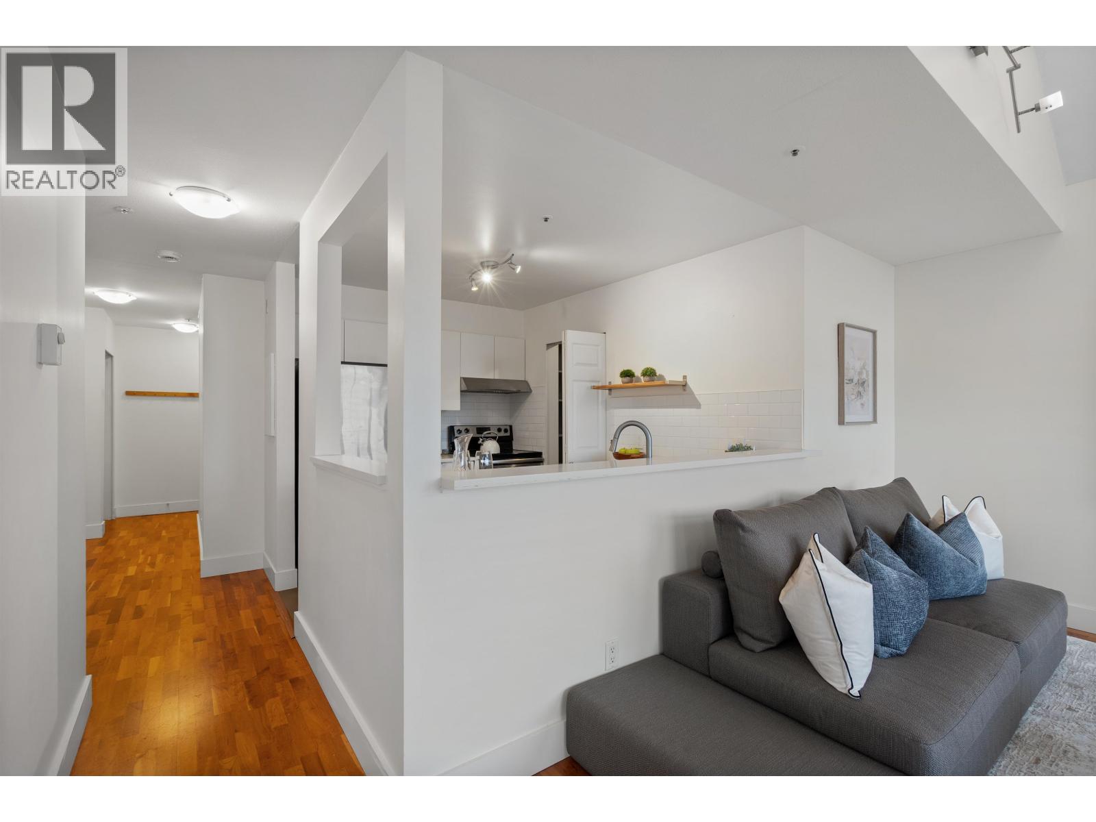 403 1623 E 2nd Avenue, Vancouver, British Columbia  V5N 1E1 - Photo 13 - R3084223