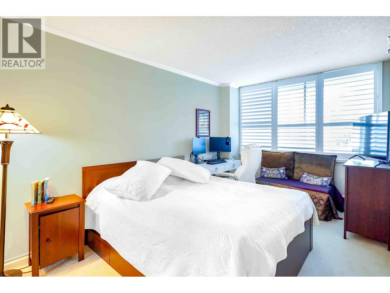 306 2020 Fullerton Avenue, North Vancouver, British Columbia  V7P 3G3 - Photo 14 - R3084230