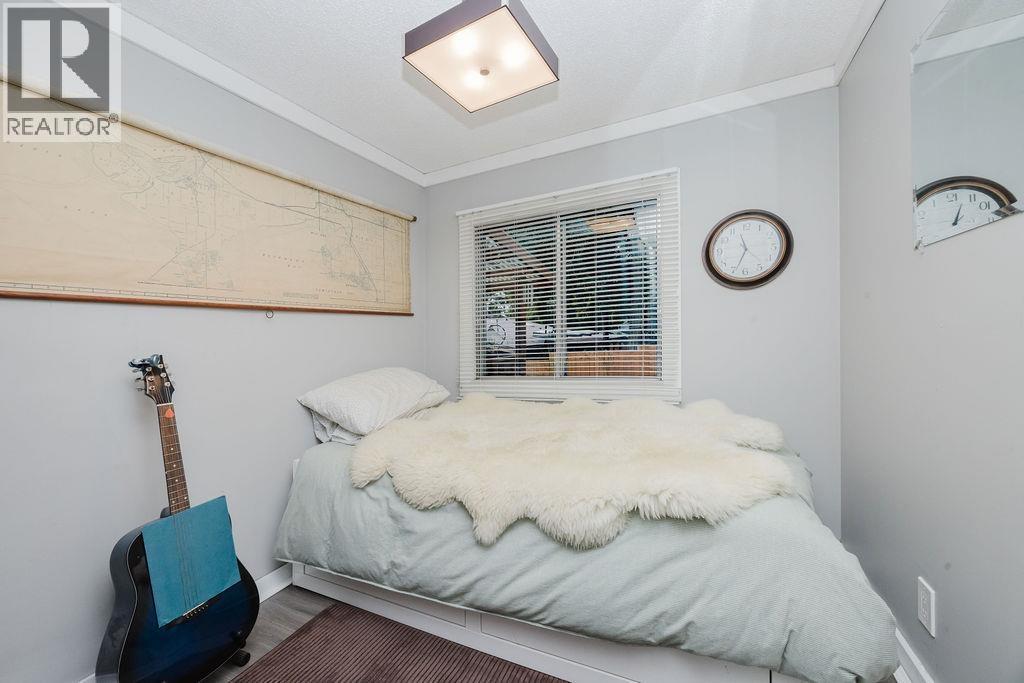 3366 Richards Road, Roberts Creek, British Columbia  V0N 2W2 - Photo 15 - R3084098