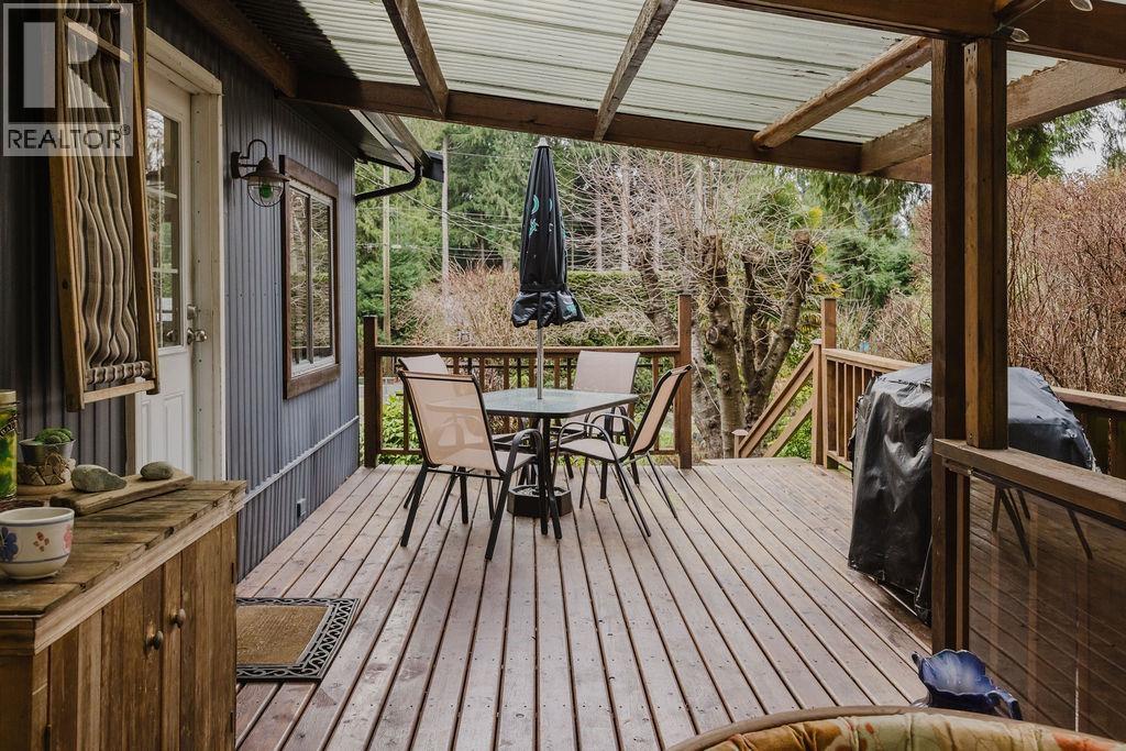 3366 Richards Road, Roberts Creek, British Columbia  V0N 2W2 - Photo 22 - R3084098