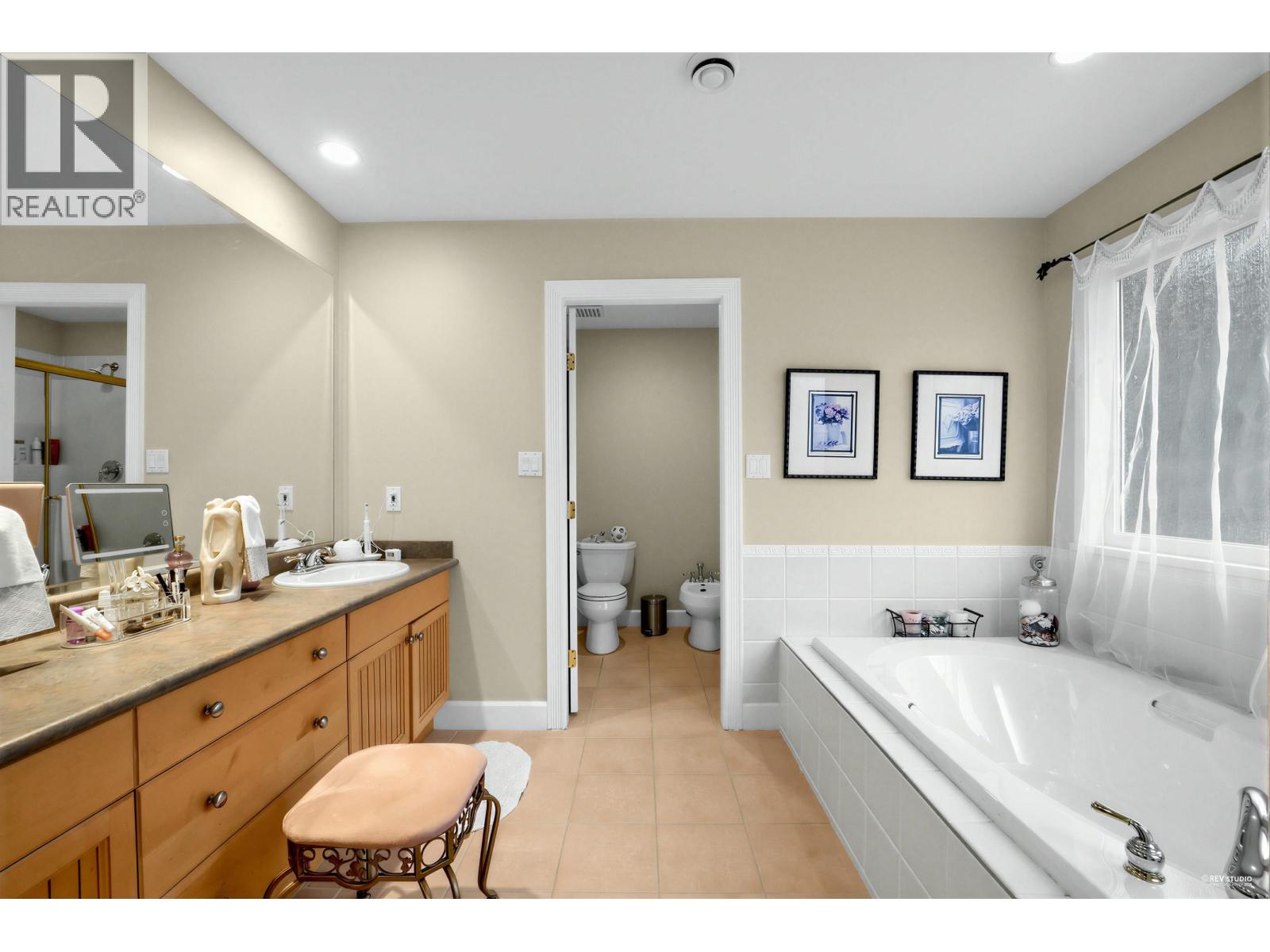 2244 Edgemont Boulevard, North Vancouver, British Columbia  V7P 2K9 - Photo 16 - R3084105