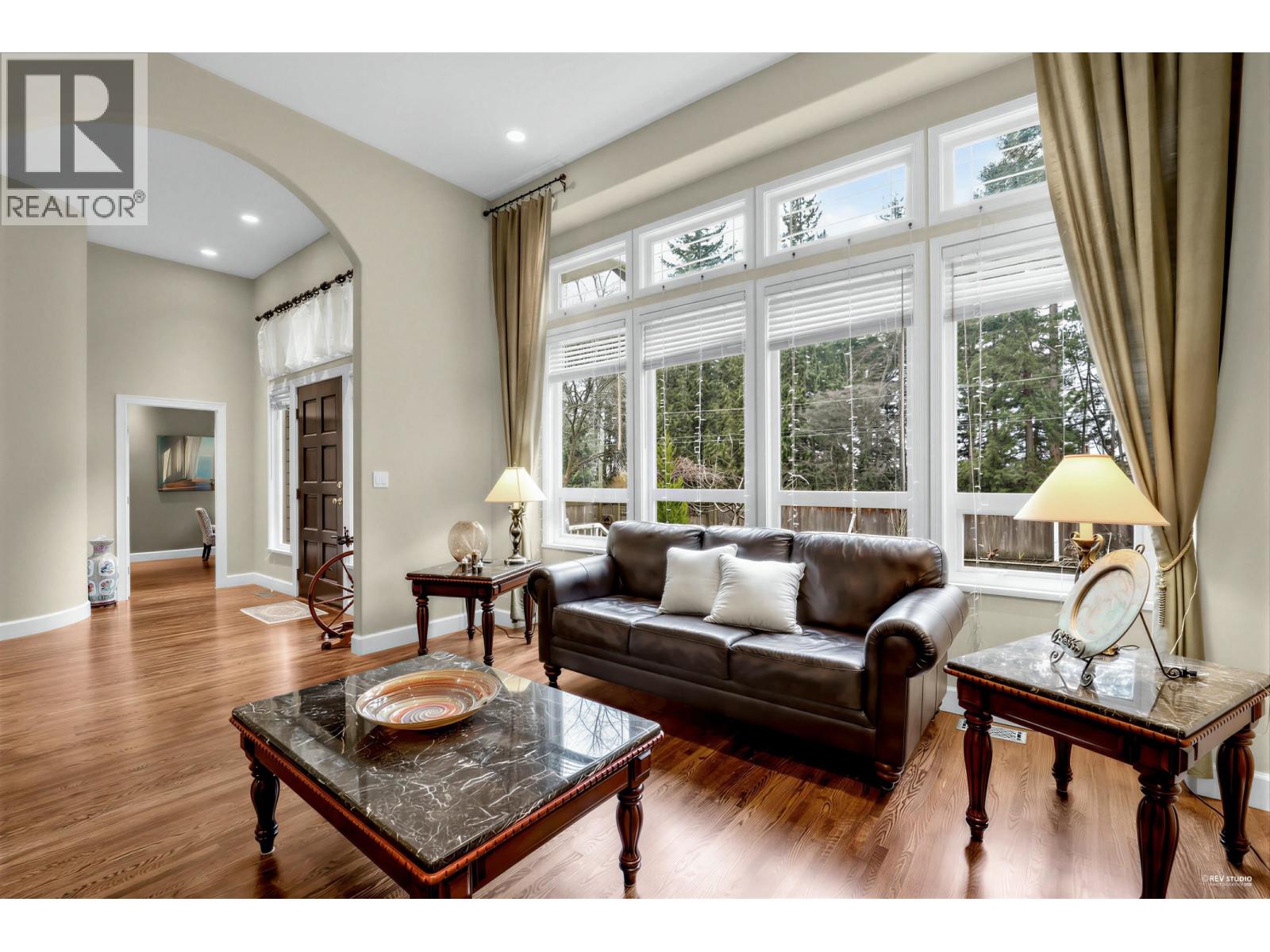 2244 Edgemont Boulevard, North Vancouver, British Columbia  V7P 2K9 - Photo 5 - R3084105