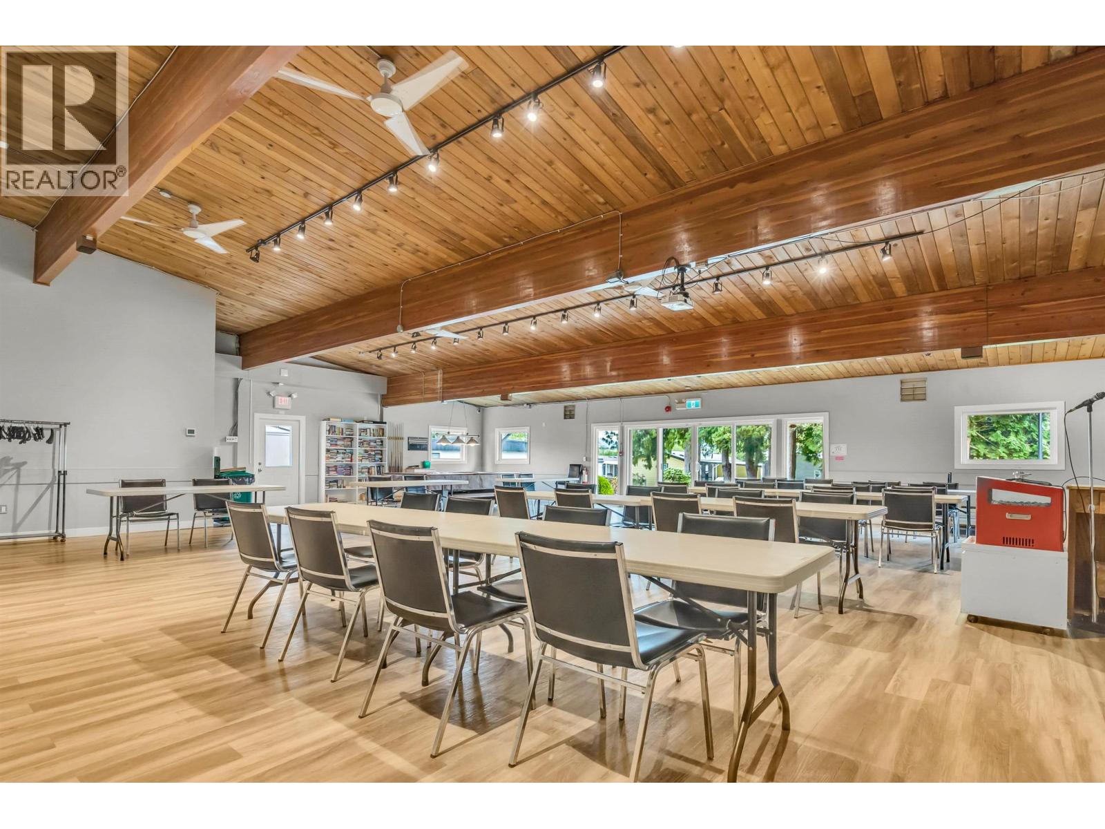 19635 Planetree Lane, Pitt Meadows, British Columbia  V3Y 1Z3 - Photo 34 - R3084114