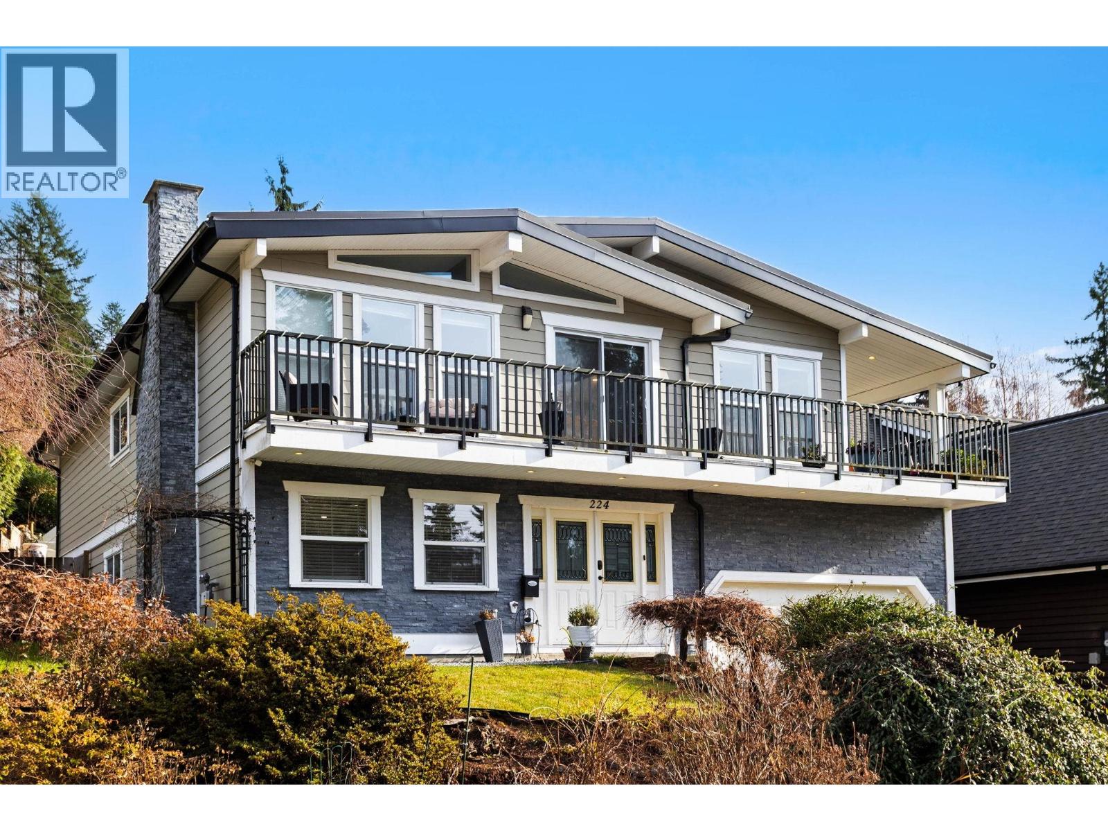 224 April Road, Port Moody, British Columbia  V3H 3W1 - Photo 2 - R3084121